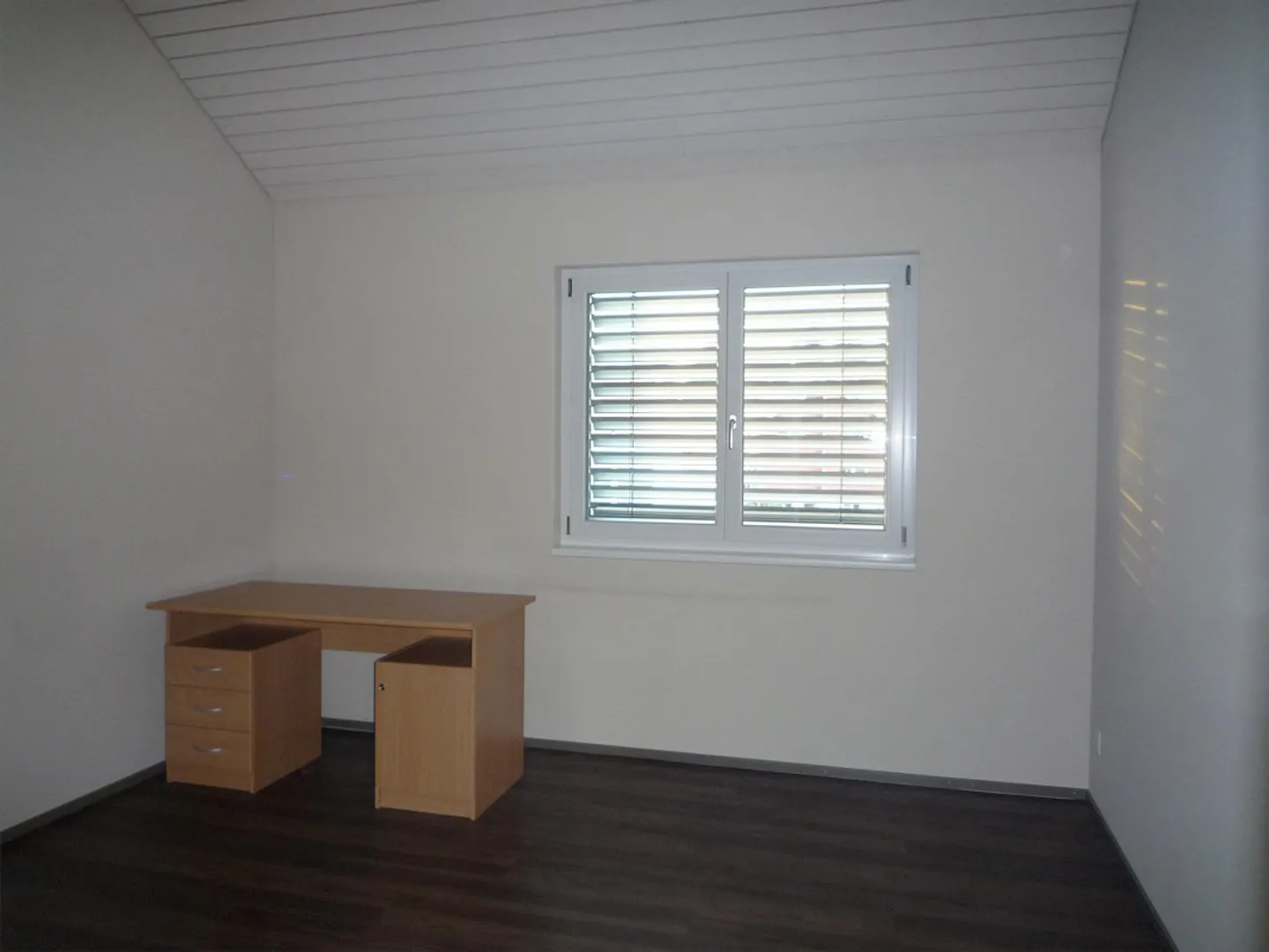 Dachwohnung Neuwertig - Foto 5 von 11