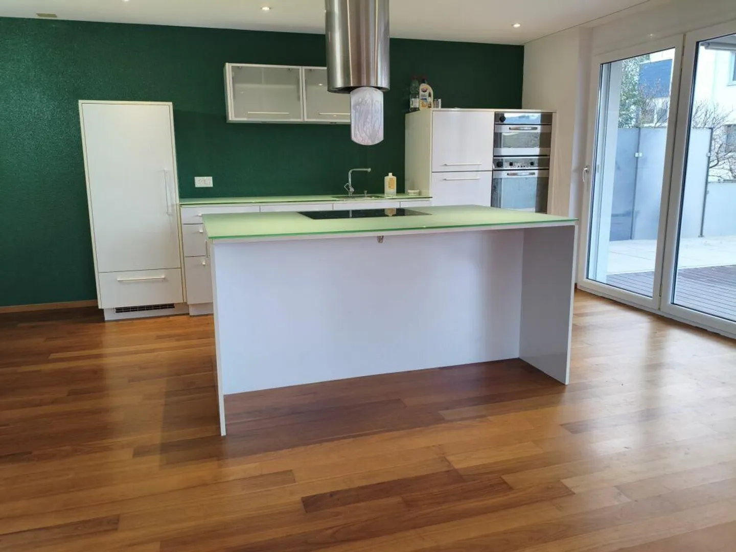 Appartamento al piano terra adatto alle famiglie - Foto 3 di 10