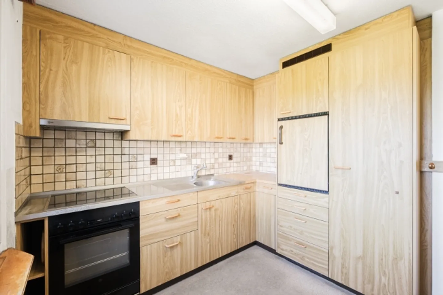 Charming Terraced House - Quietly Located with Renovation Potential - Photo 5 of 10