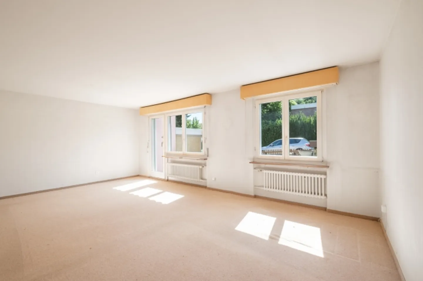 Charming Terraced House - Quietly Located with Renovation Potential - Photo 6 of 10