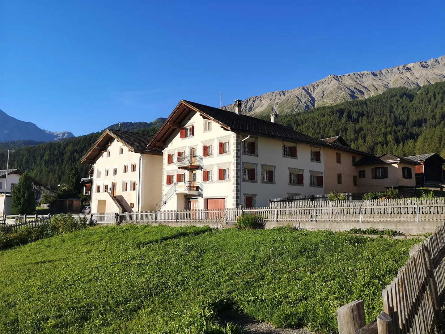 Spacious farmhouse with barn building in Fuldera - Photo 1 of 15