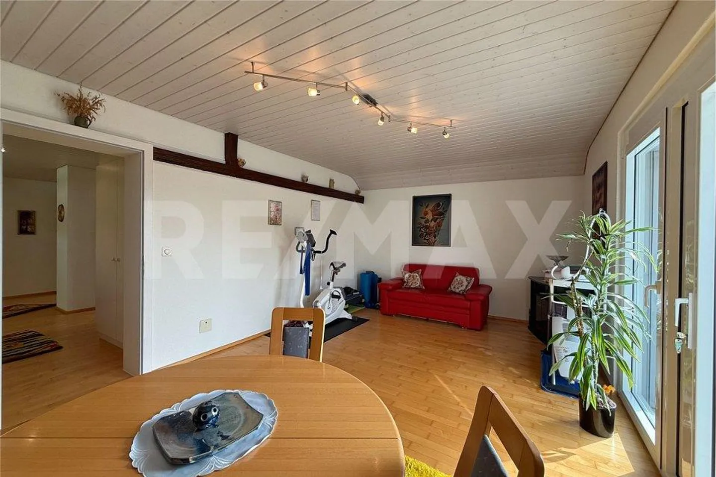 Charmantes Einfamilienhaus mit Garten - Foto 10 von 13
