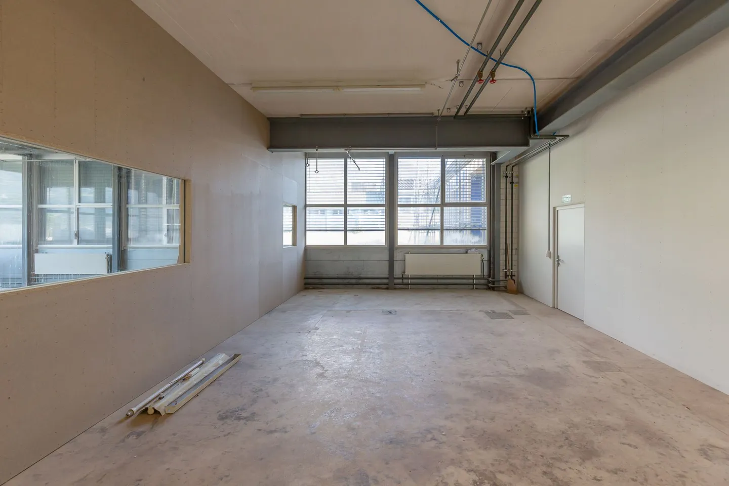 Commercial space in an attractive location - Photo 4 of 7