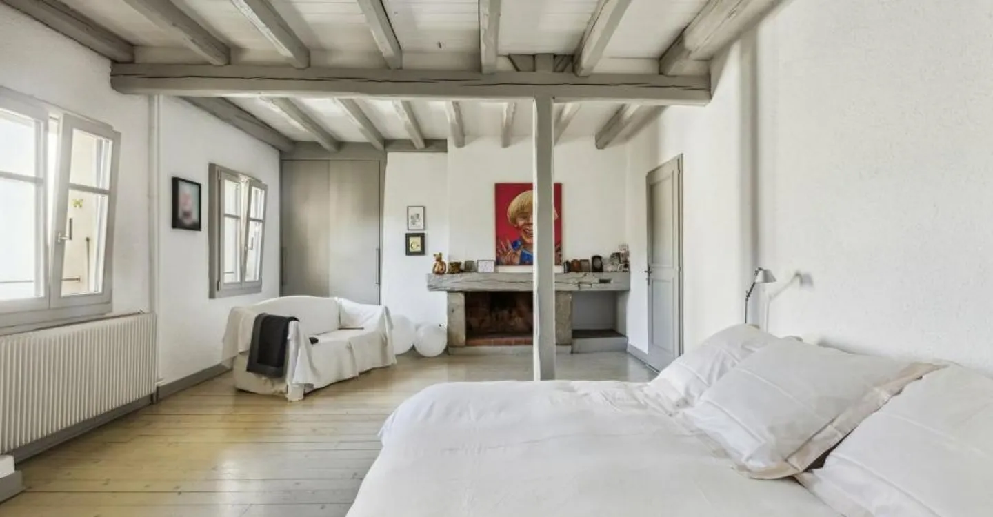 A Charming Property in Aire-la-Ville - Photo 8 of 10