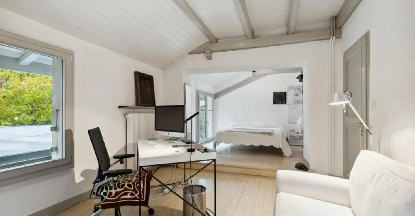 A Charming Property in Aire-la-Ville - Photo 9 of 10
