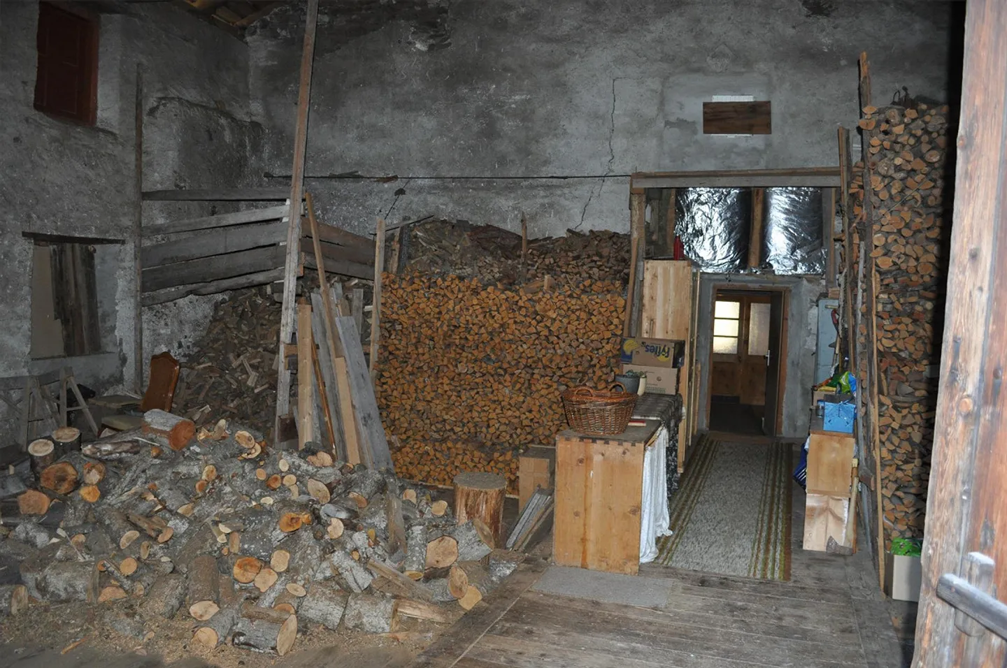 Spacious farmhouse with barn building in Fuldera - Photo 15 of 15
