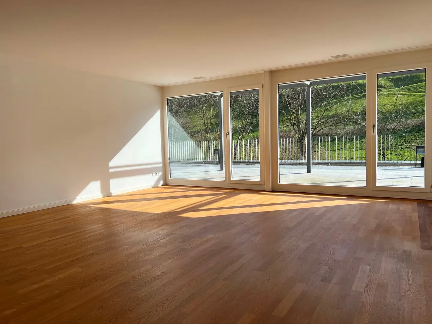 Sonnige Terrassenwohnung in Wilen - Foto 1 von 8