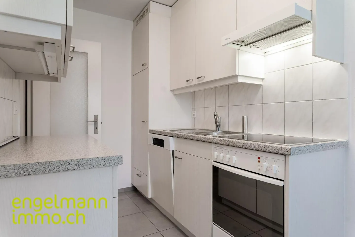 Appartamento di 3 stanze con balcone - Foto 5 di 12