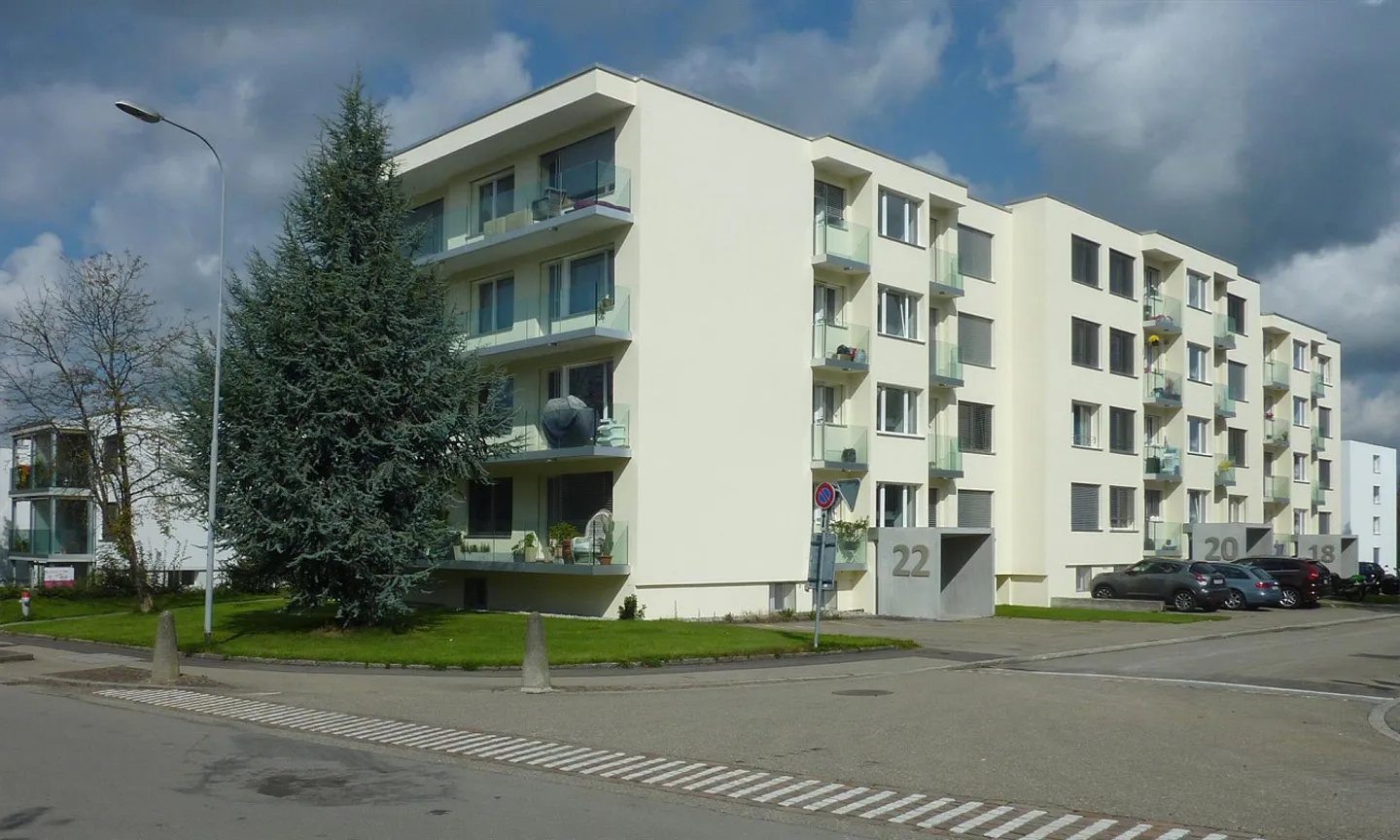 Unique and Bright Apartment - Photo 1 of 5