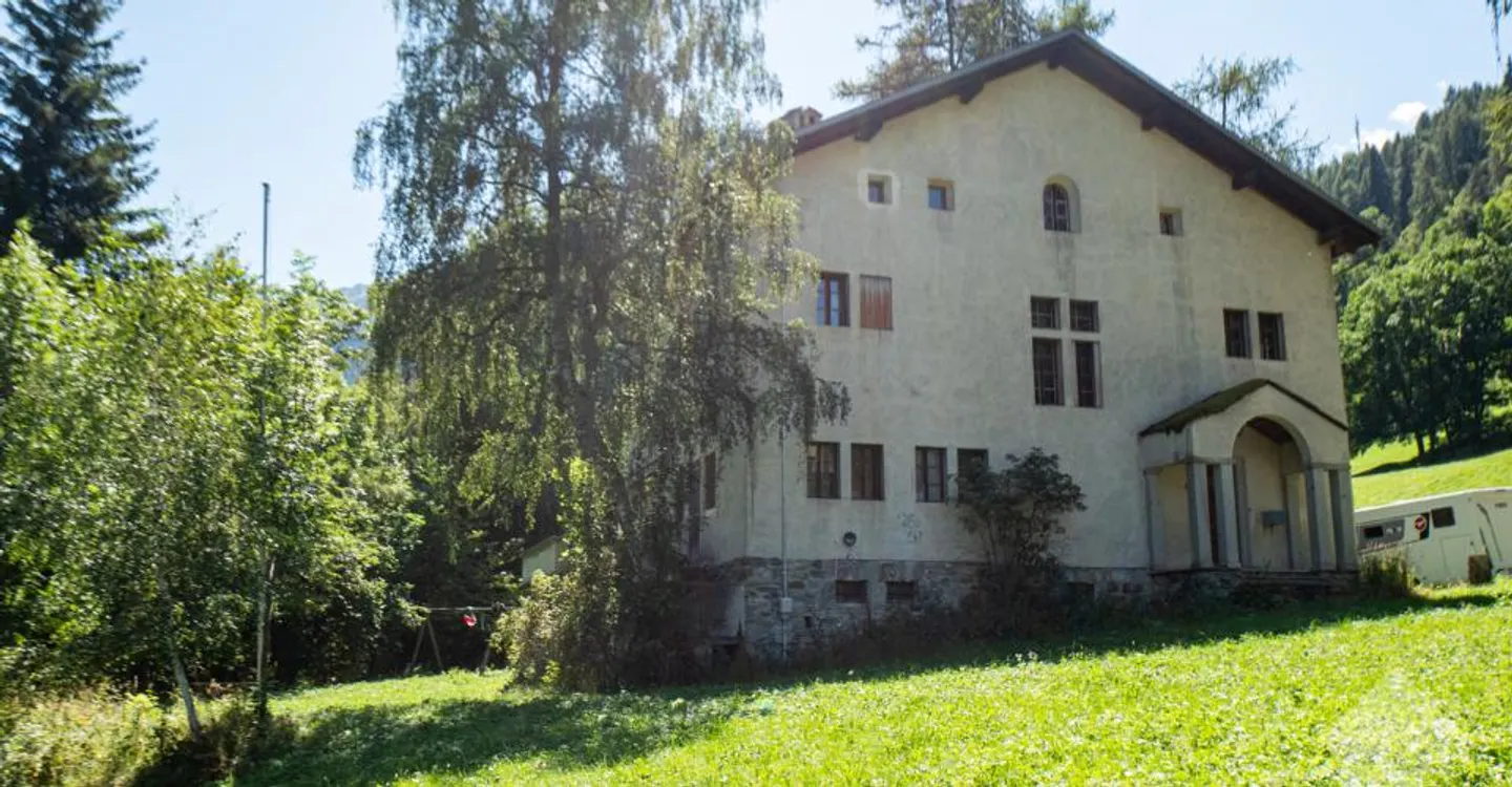 Chalet Maestoso a Val d'Anniviers - Foto 1 di 11