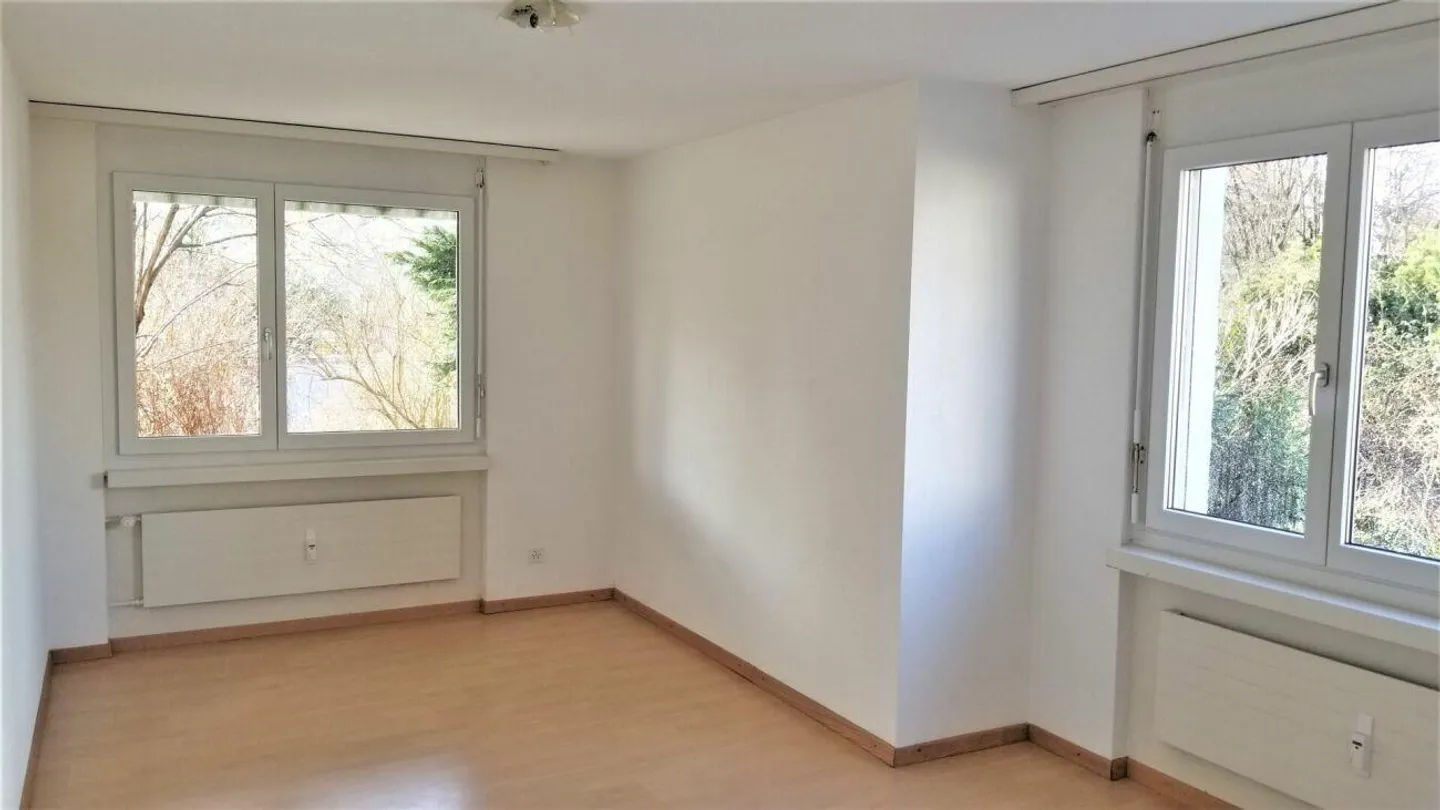 Sonnige Gartenwohnung mit Parkplatz - Foto 6 von 13