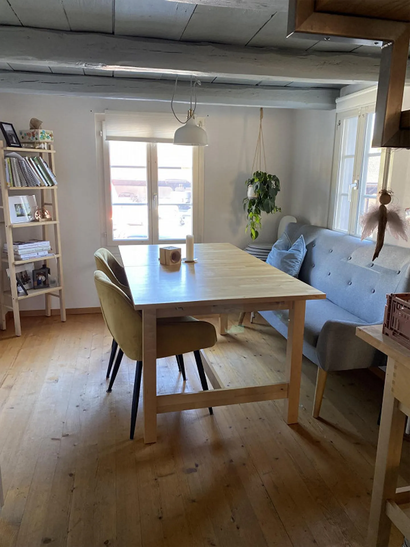 Charming 5-Room Townhouse - Photo 6 of 11