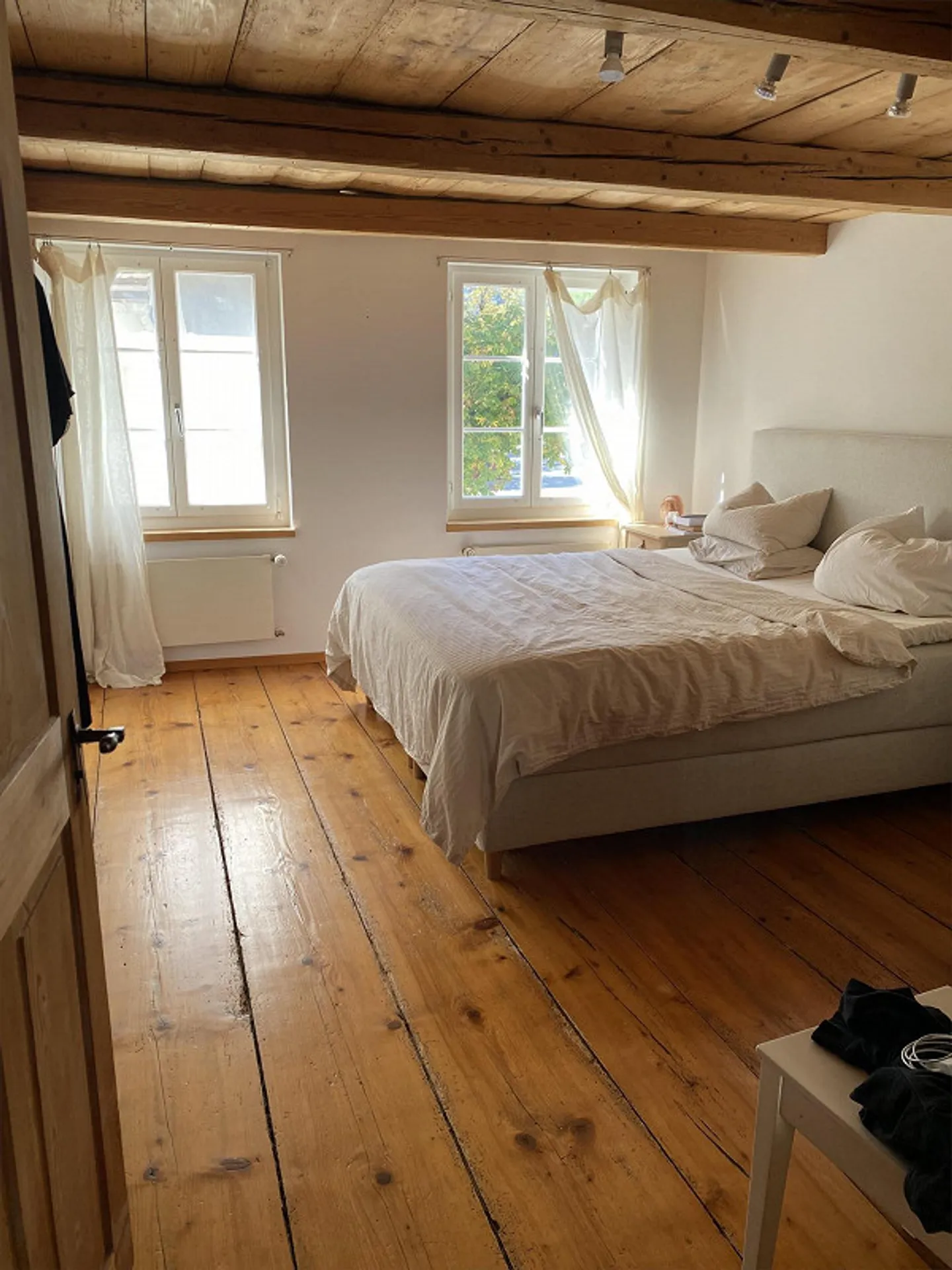 Charming 5-Room Townhouse - Photo 9 of 11
