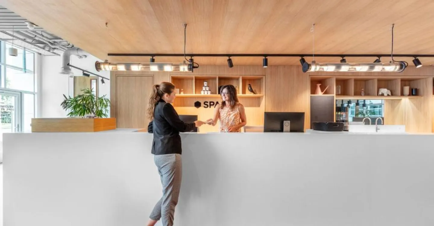 Office space for 3 in Spaces Main Station - Photo 5 of 9