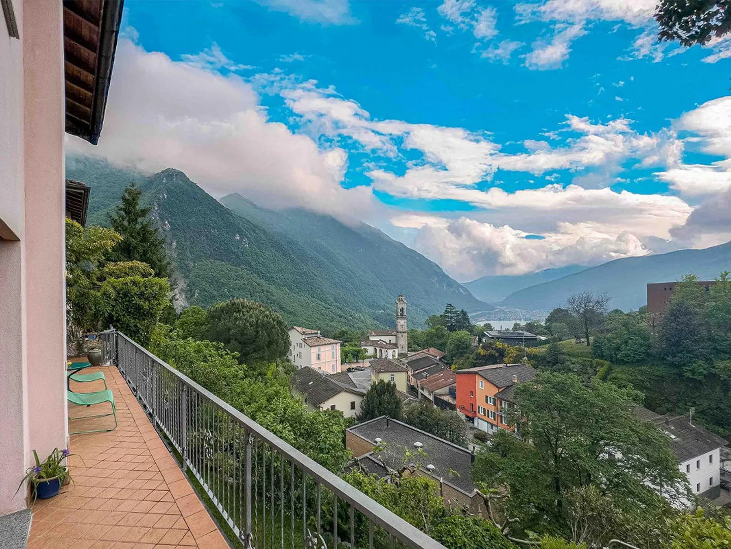 Casa 5.5 locali vista lago con giardino a Rovio - Foto 3 di 15