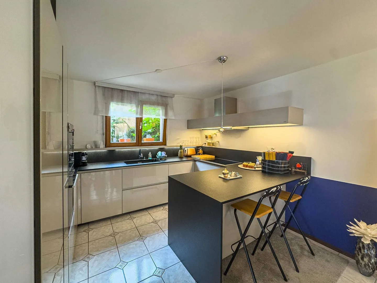 Casa 5.5 locali vista lago con giardino a Rovio - Foto 4 di 15