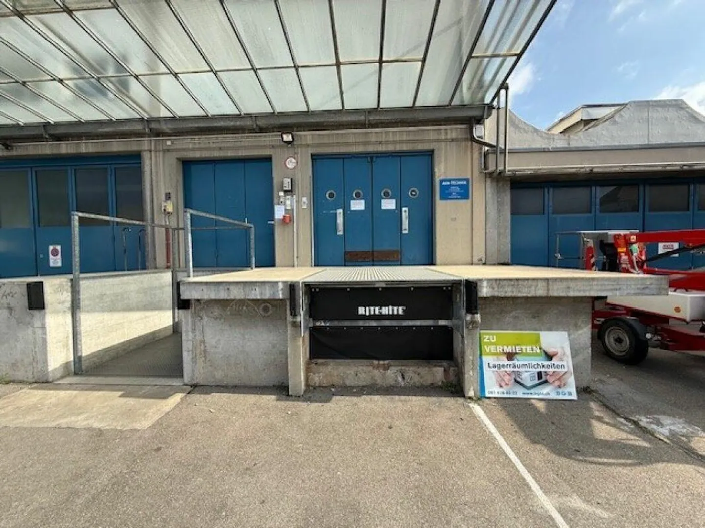 Flexible Lagerräumlichkeiten in Muttenz - Foto 1 von 7