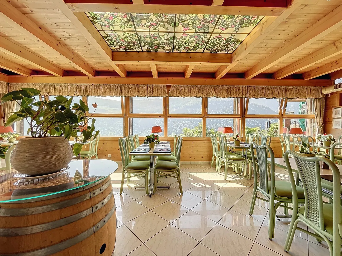 Edificio eccezionale con potenziale inestimabile - Foto 5 di 24