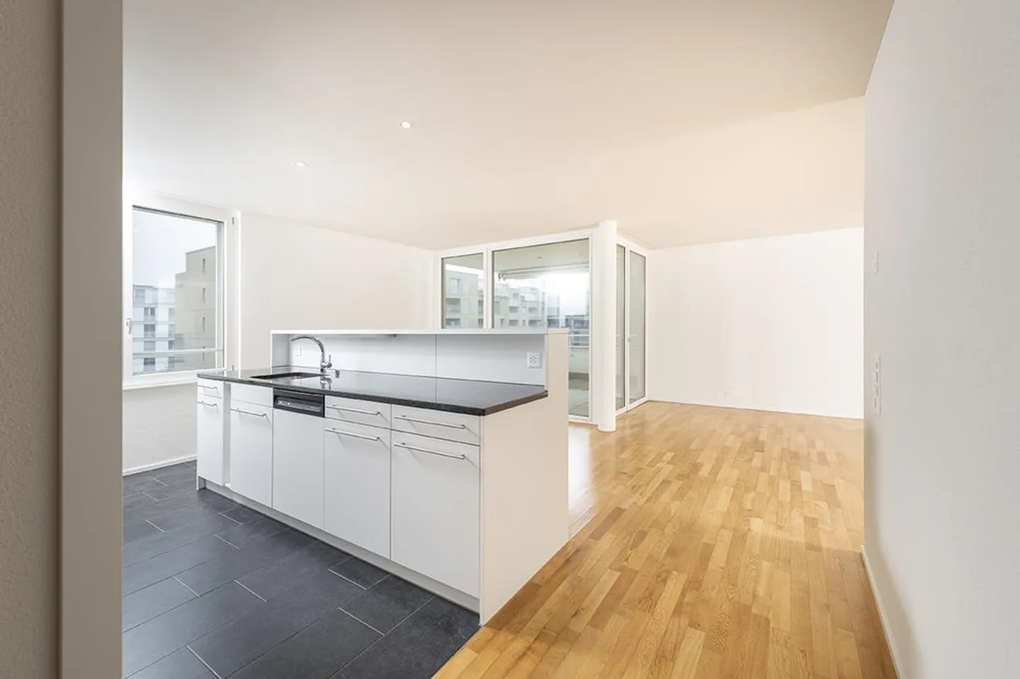 Appartement moderne de 3,5 pièces à louer à partir du 16 novembre 2026 - Photo 3 sur 8