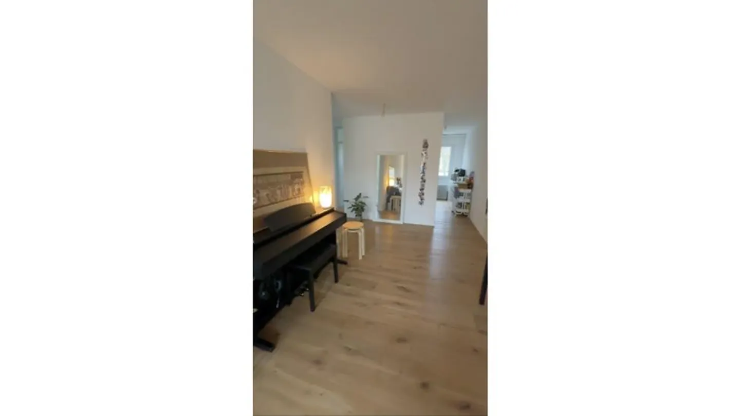 3 ROOM APARTMENT IN MÖNCHALTORF (ZH), FURNISHED, TEMPORARY - Photo 2 of 7