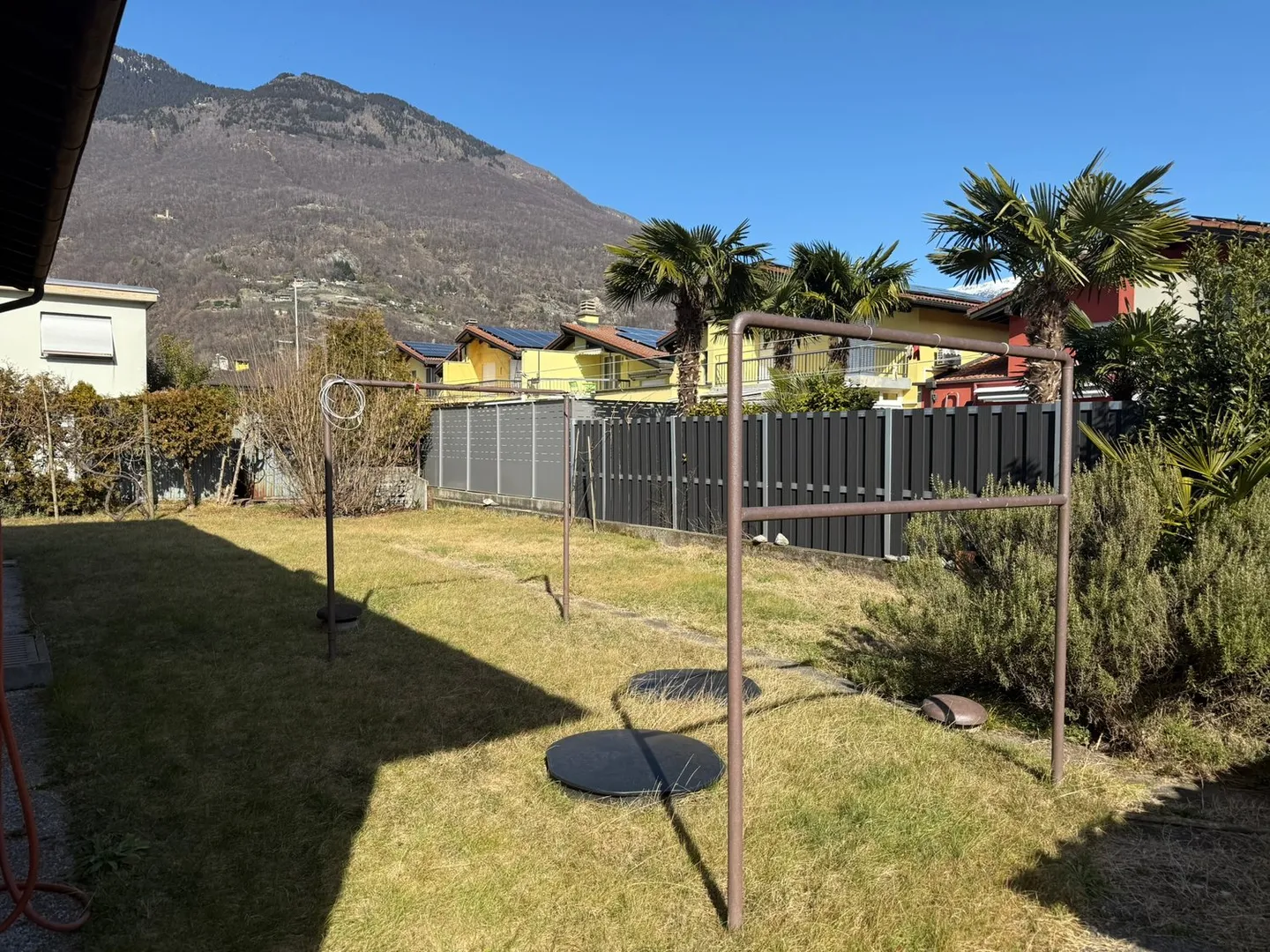 Haus mit 4,5 Zimmern + Grotte, verschiedene Indizes verfügbar - Foto 7 von 20