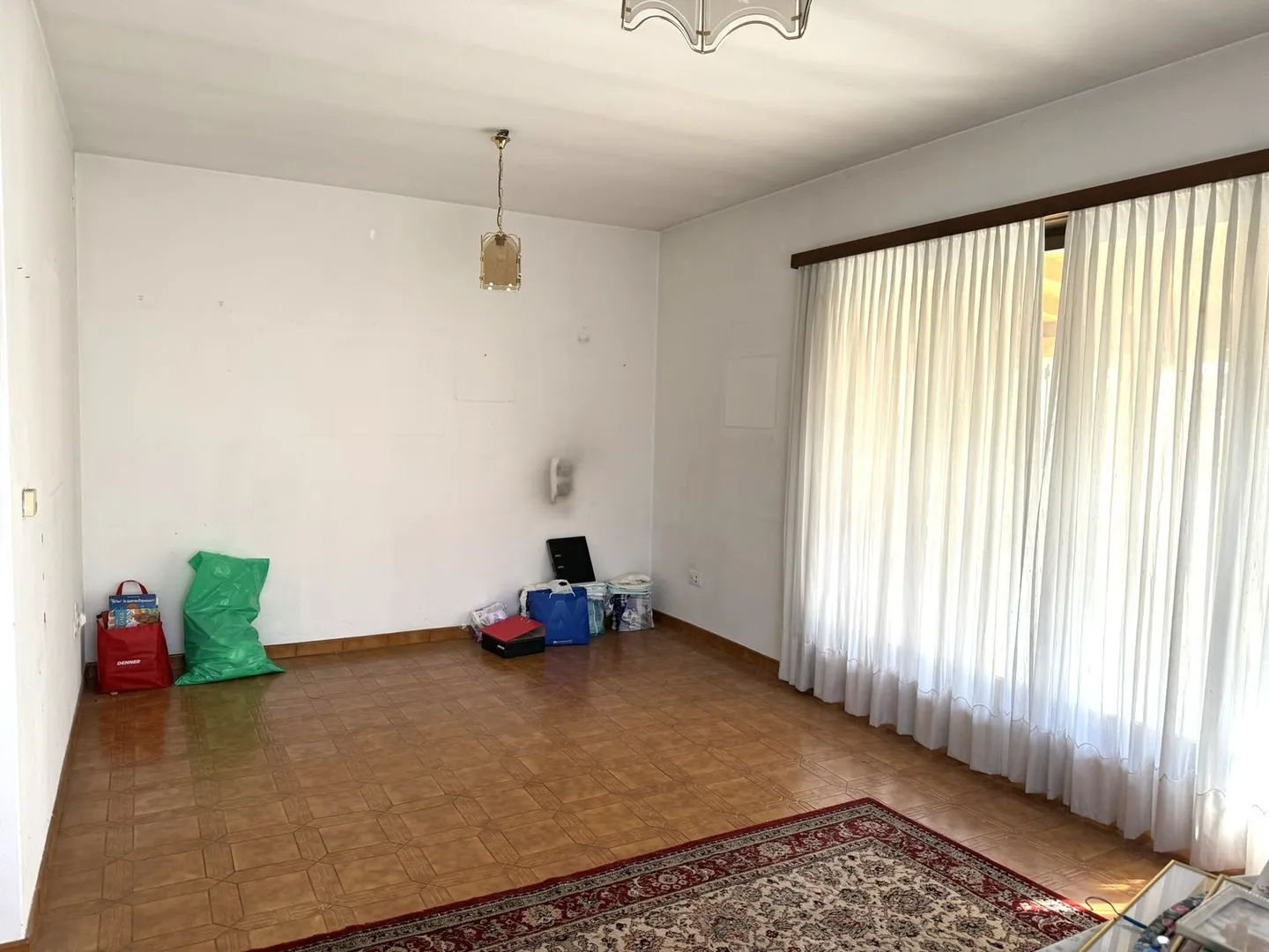 Haus mit 4,5 Zimmern + Grotte, verschiedene Indizes verfügbar - Foto 11 von 20