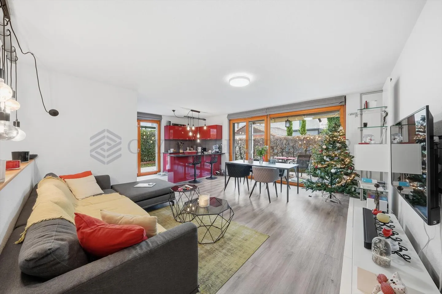 Exklusivität !! Schönes Souplex mit 7 Zimmern und großer Terrasse - Foto 1 von 8