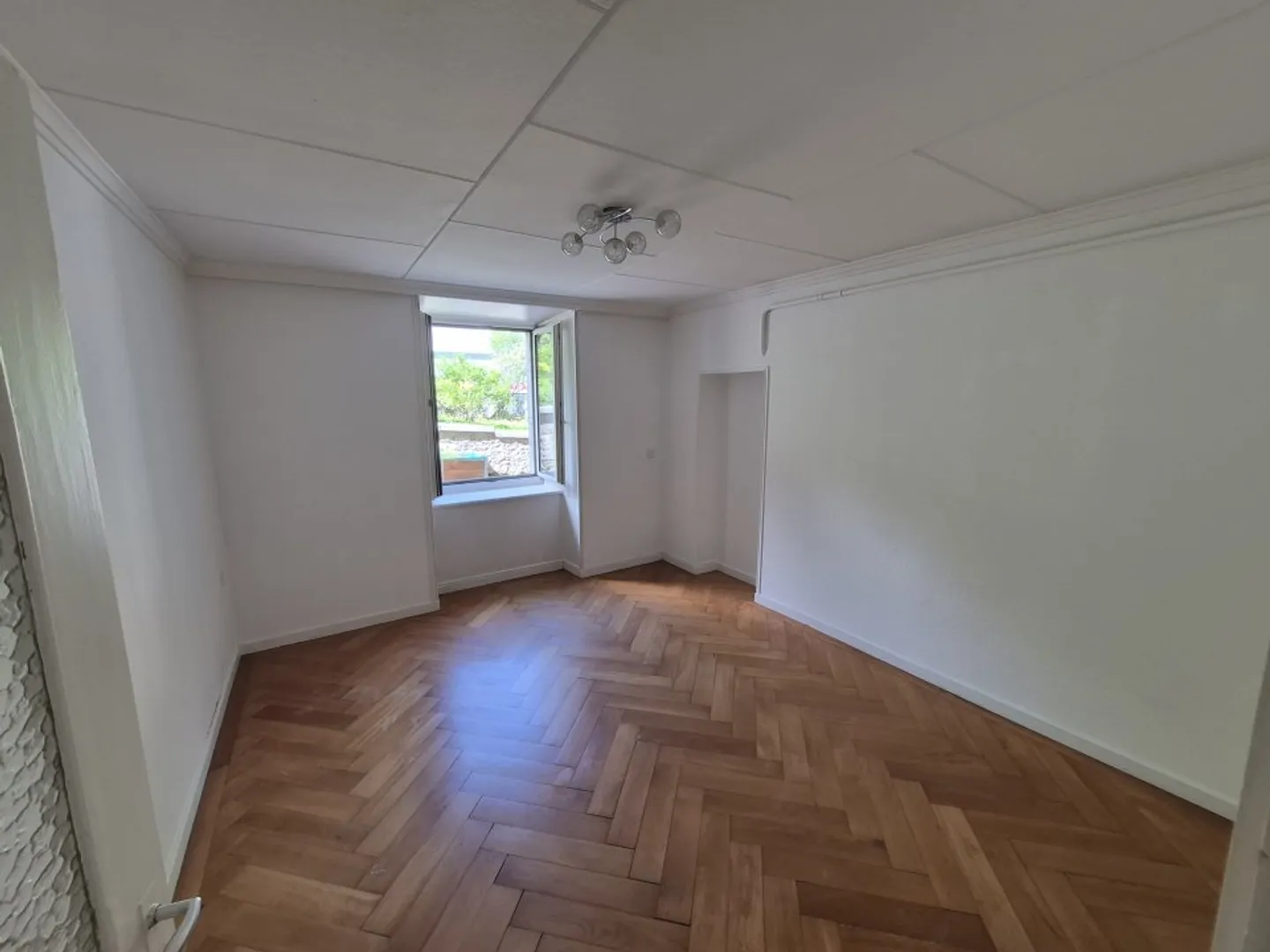 03160 - Appartamento 2½ locali - Envers 45 - Le Locle - Foto 4 di 7