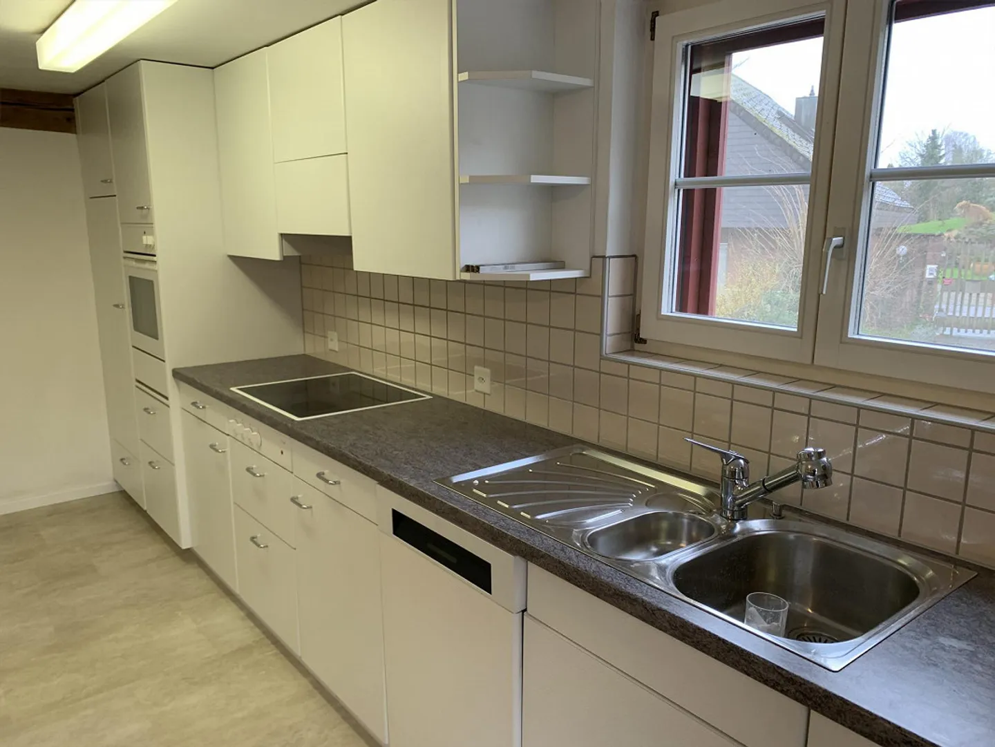 Grosszügige und heimelige 2.5-Zimmerwohnung mit grossem Balkon - Foto 7 von 21