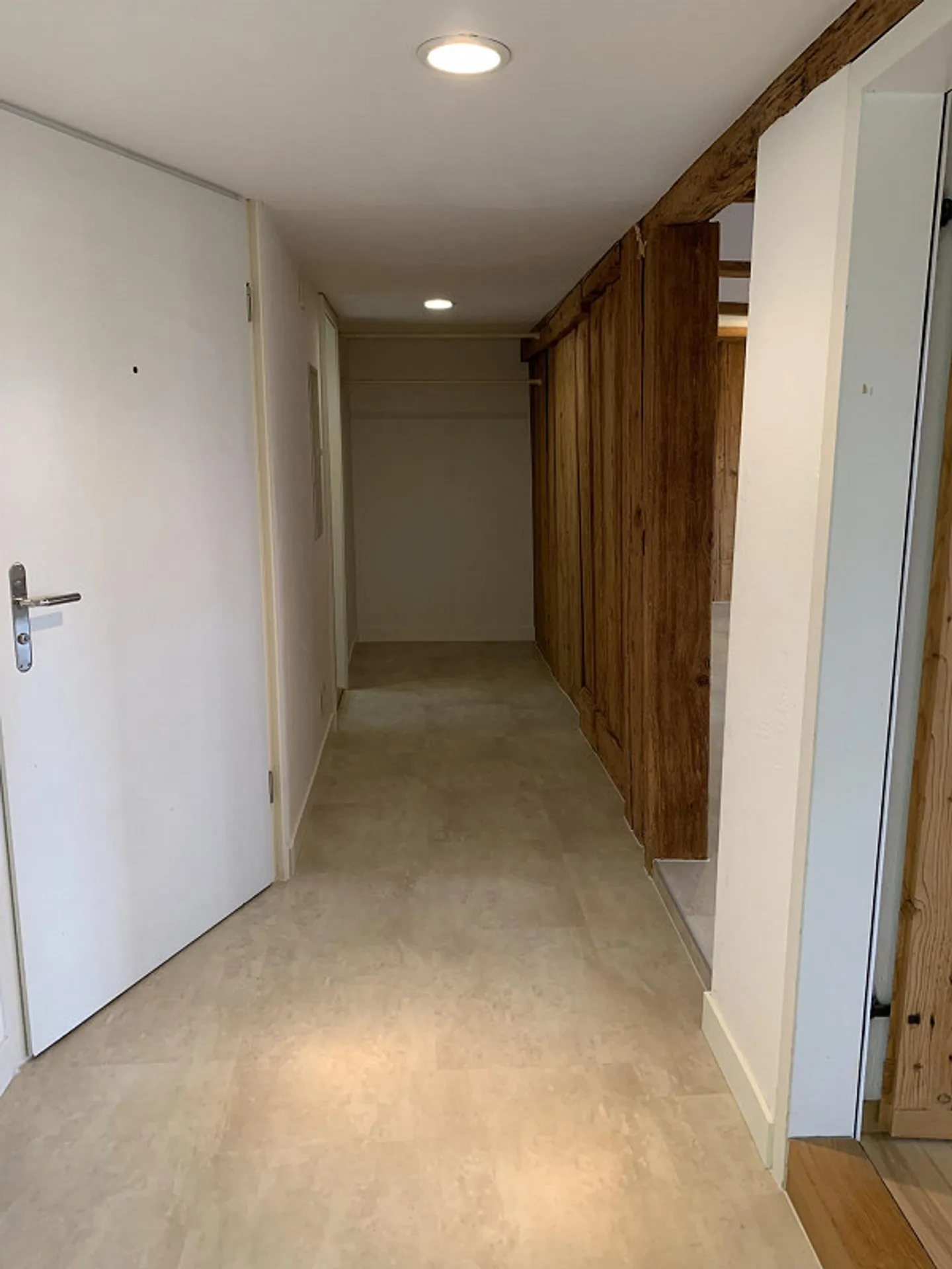 Grosszügige und heimelige 2.5-Zimmerwohnung mit grossem Balkon - Foto 9 von 21