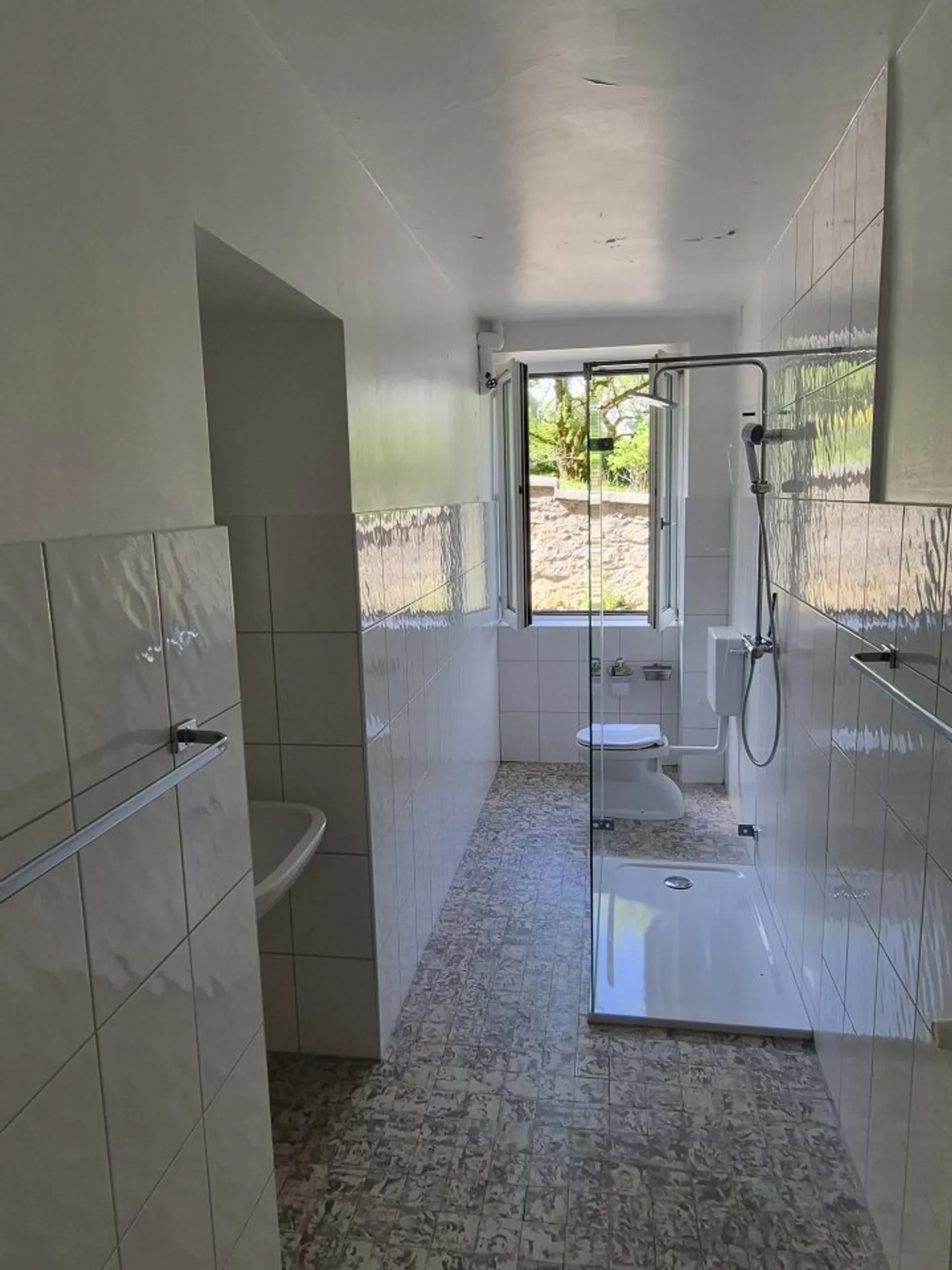 03160 - Appartamento 2½ locali - Envers 45 - Le Locle - Foto 5 di 7