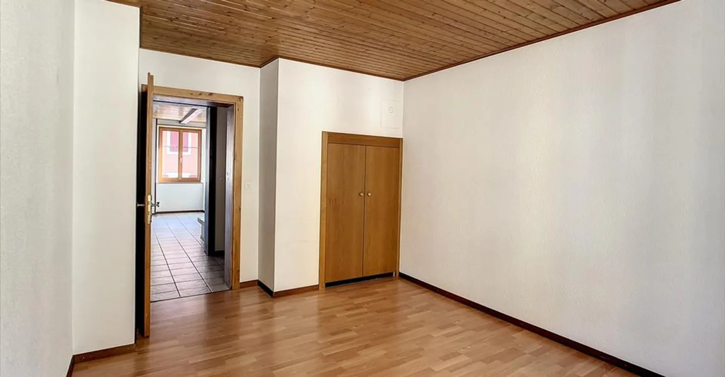 3.5 Zimmer Wohnung - Foto 6 von 10