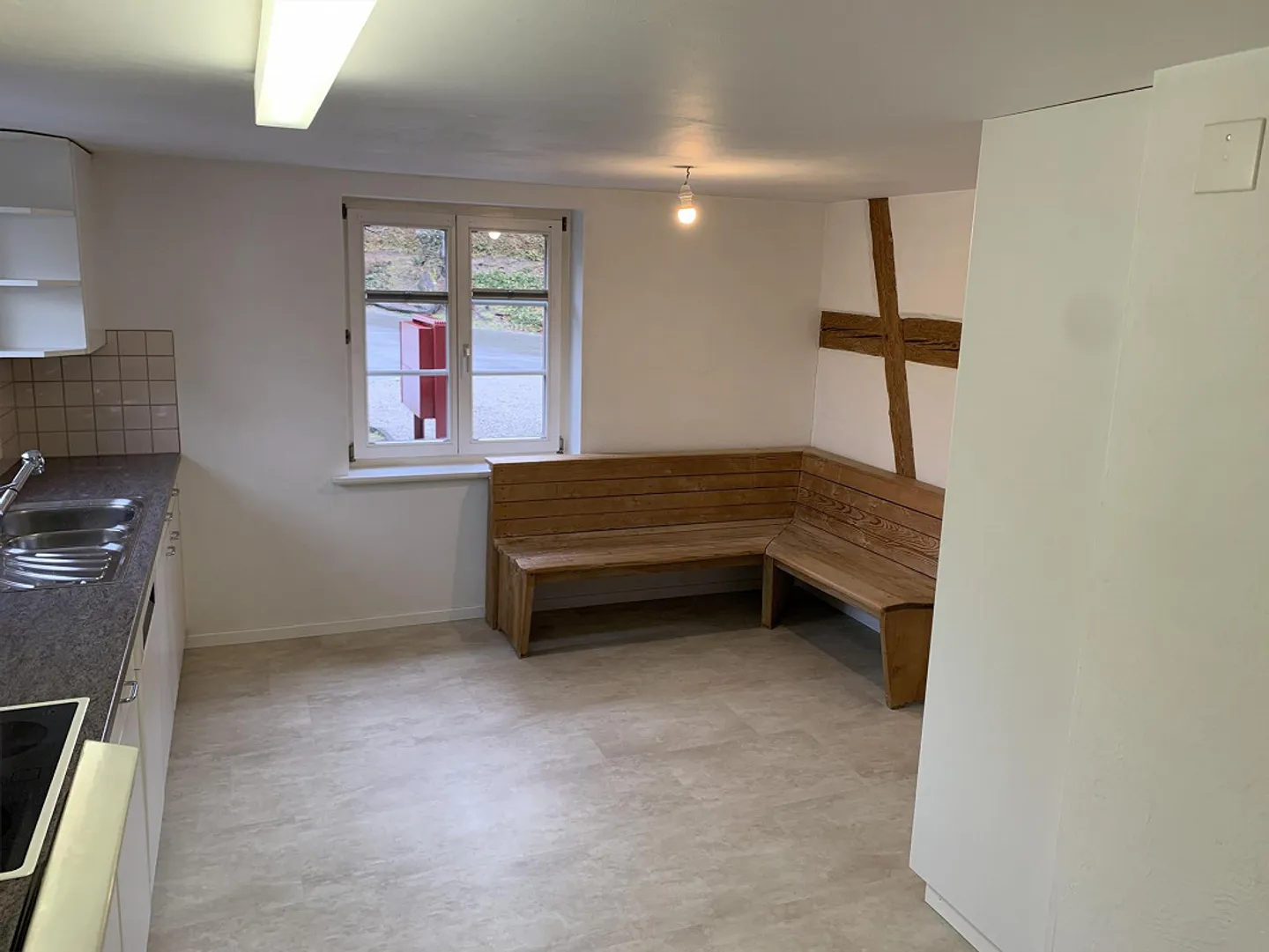 Grosszügige und heimelige 2.5-Zimmerwohnung mit grossem Balkon - Foto 5 von 21
