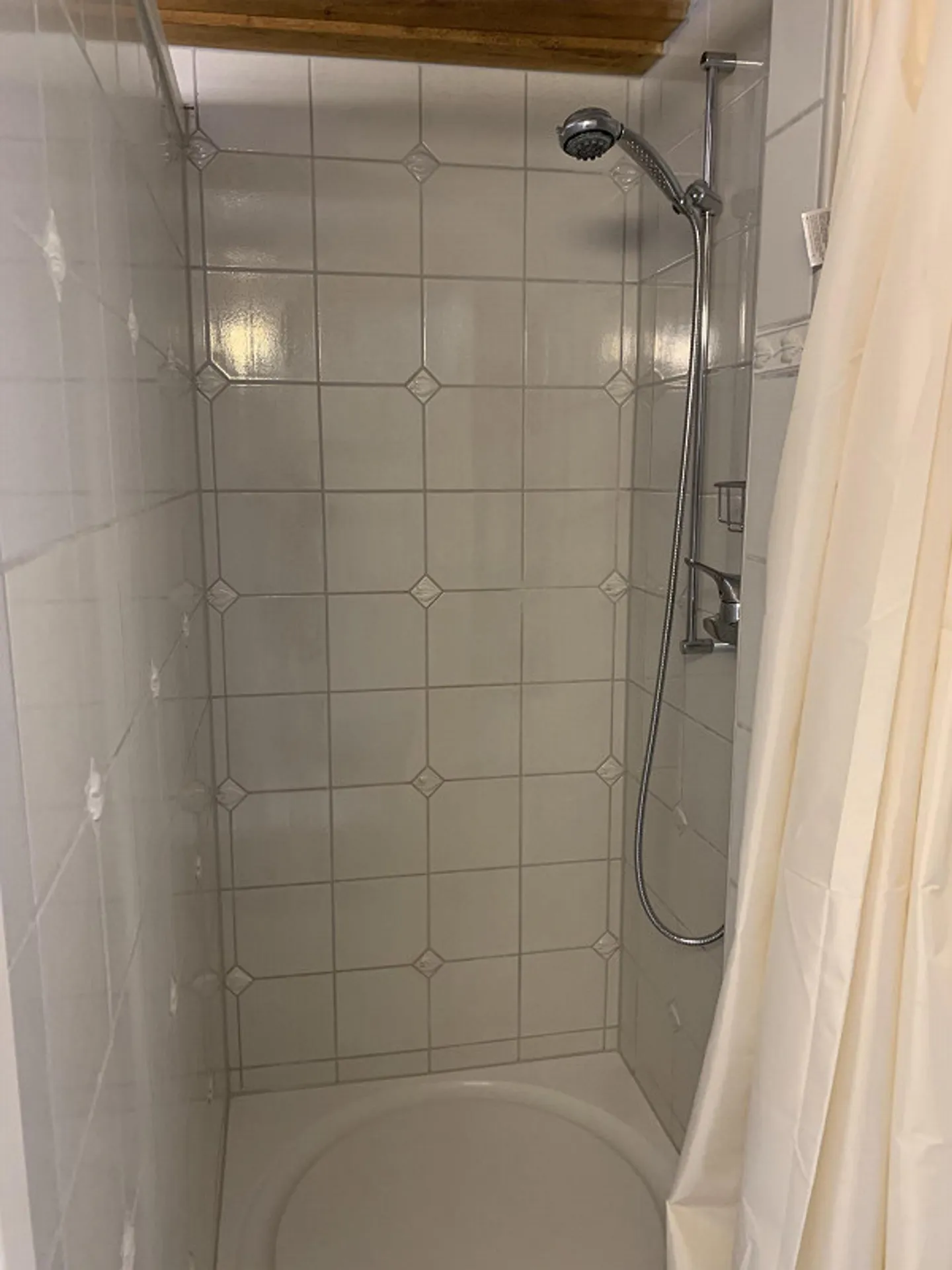 Grosszügige und heimelige 2.5-Zimmerwohnung mit grossem Balkon - Foto 17 von 21