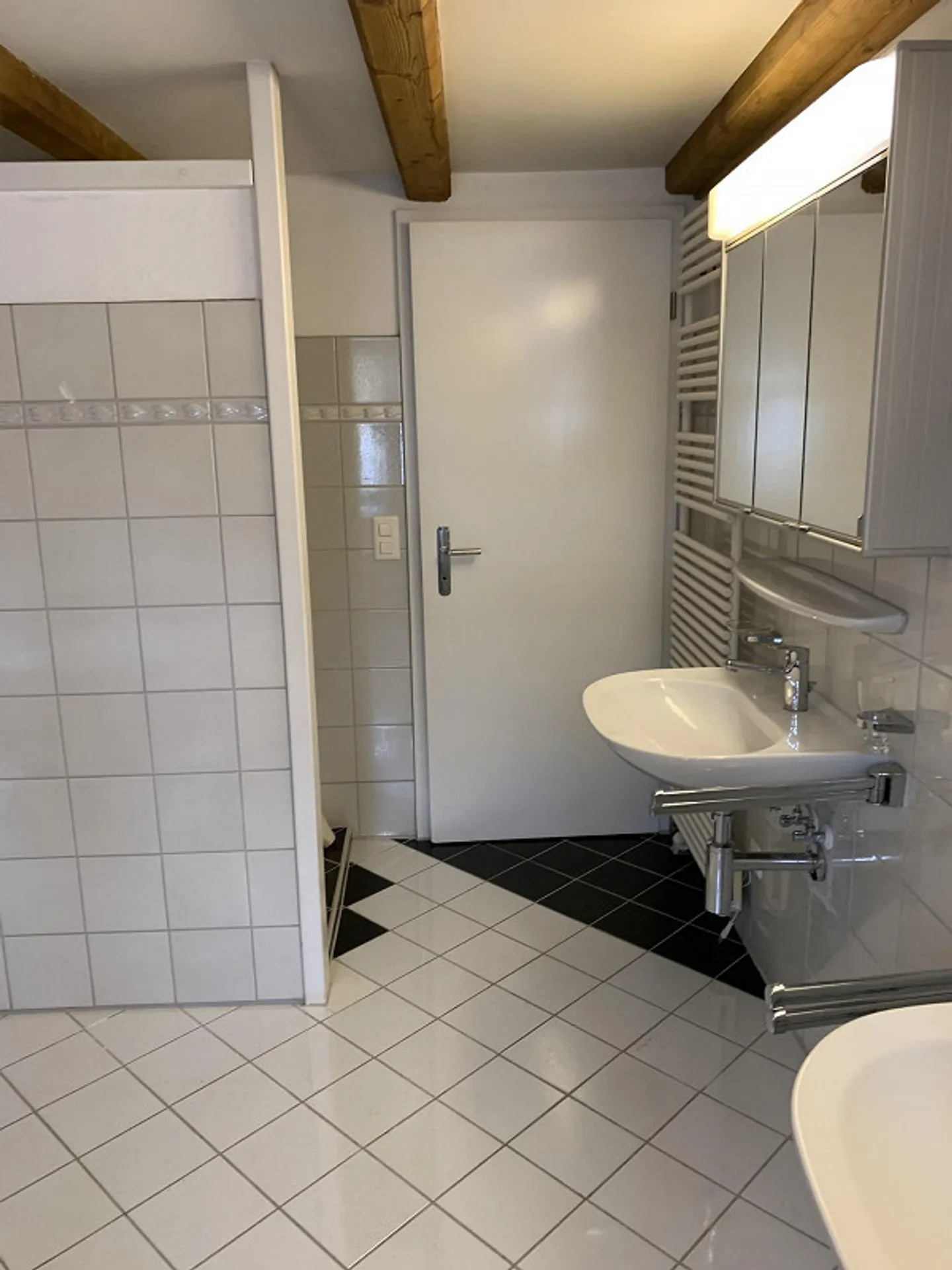 Grosszügige und heimelige 2.5-Zimmerwohnung mit grossem Balkon - Foto 18 von 21