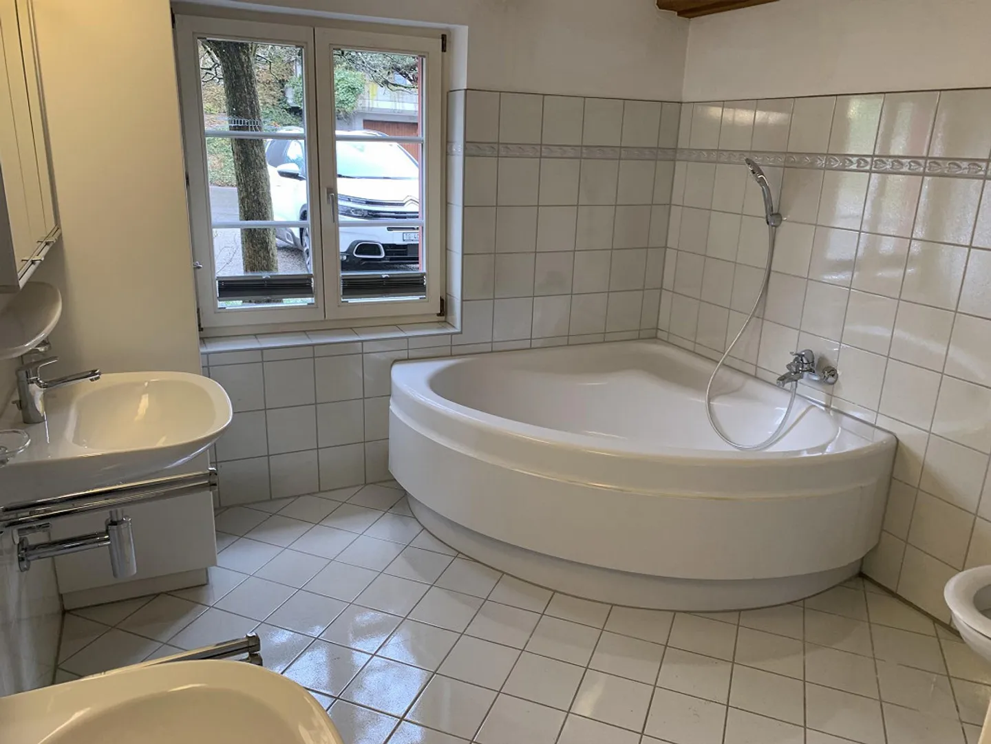 Grosszügige und heimelige 2.5-Zimmerwohnung mit grossem Balkon - Foto 20 von 21
