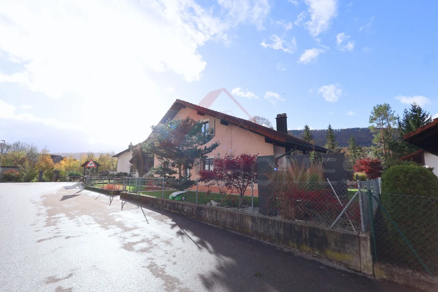 Rare opportunity in Vicques: family house of 151 m² with garden, terraces and Nordic bath - Photo 1 of 22