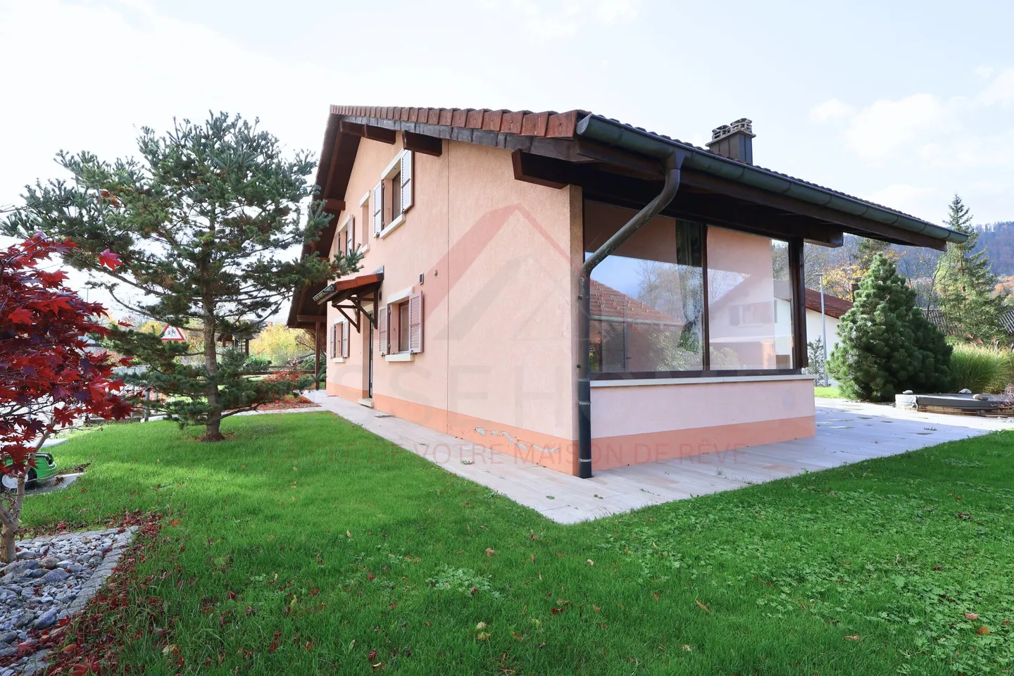 Rare opportunity in Vicques: family house of 151 m² with garden, terraces and Nordic bath - Photo 2 of 22