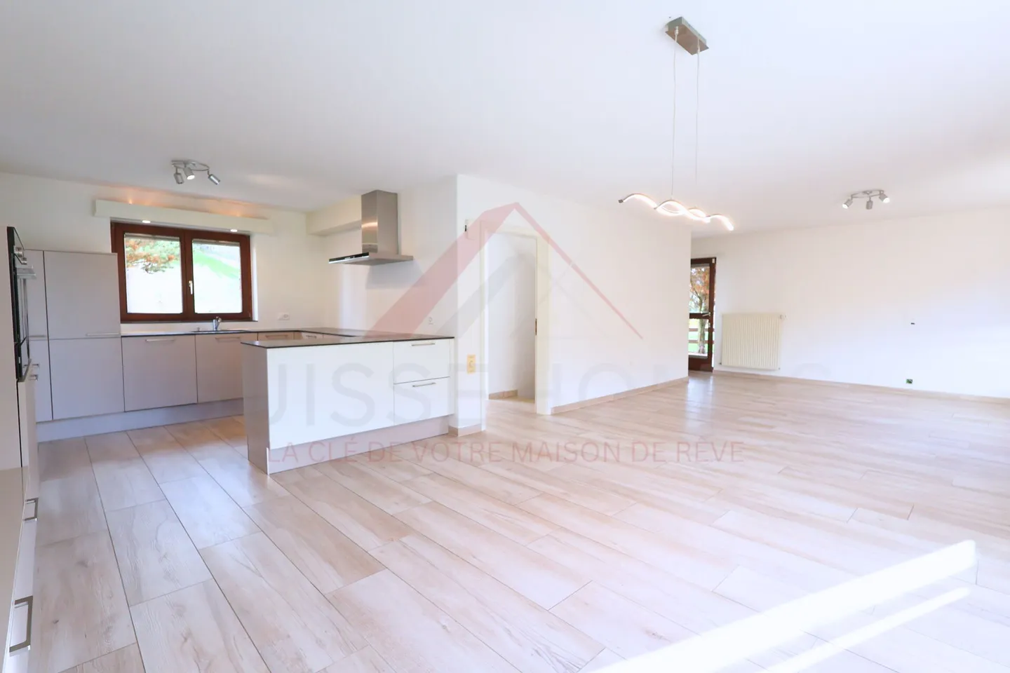 Rare opportunity in Vicques: family house of 151 m² with garden, terraces and Nordic bath - Photo 4 of 22