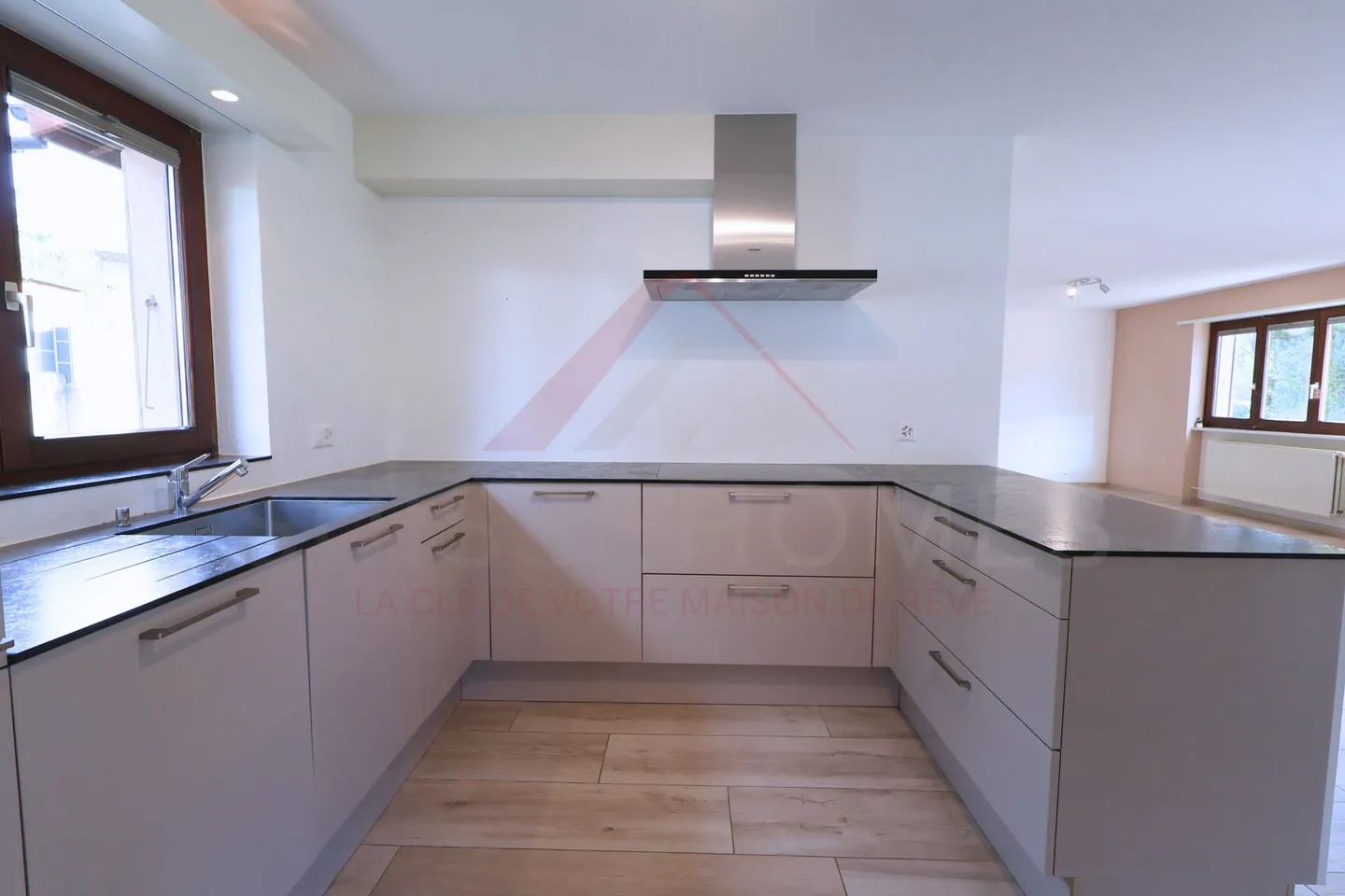 Rare opportunity in Vicques: family house of 151 m² with garden, terraces and Nordic bath - Photo 11 of 22