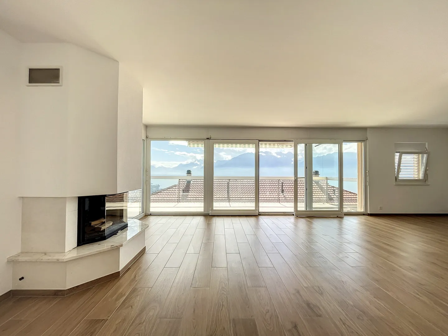 Magnificent 4.5-room apartment with terrace and garden, 1803 Chardonne - Photo 3 of 11