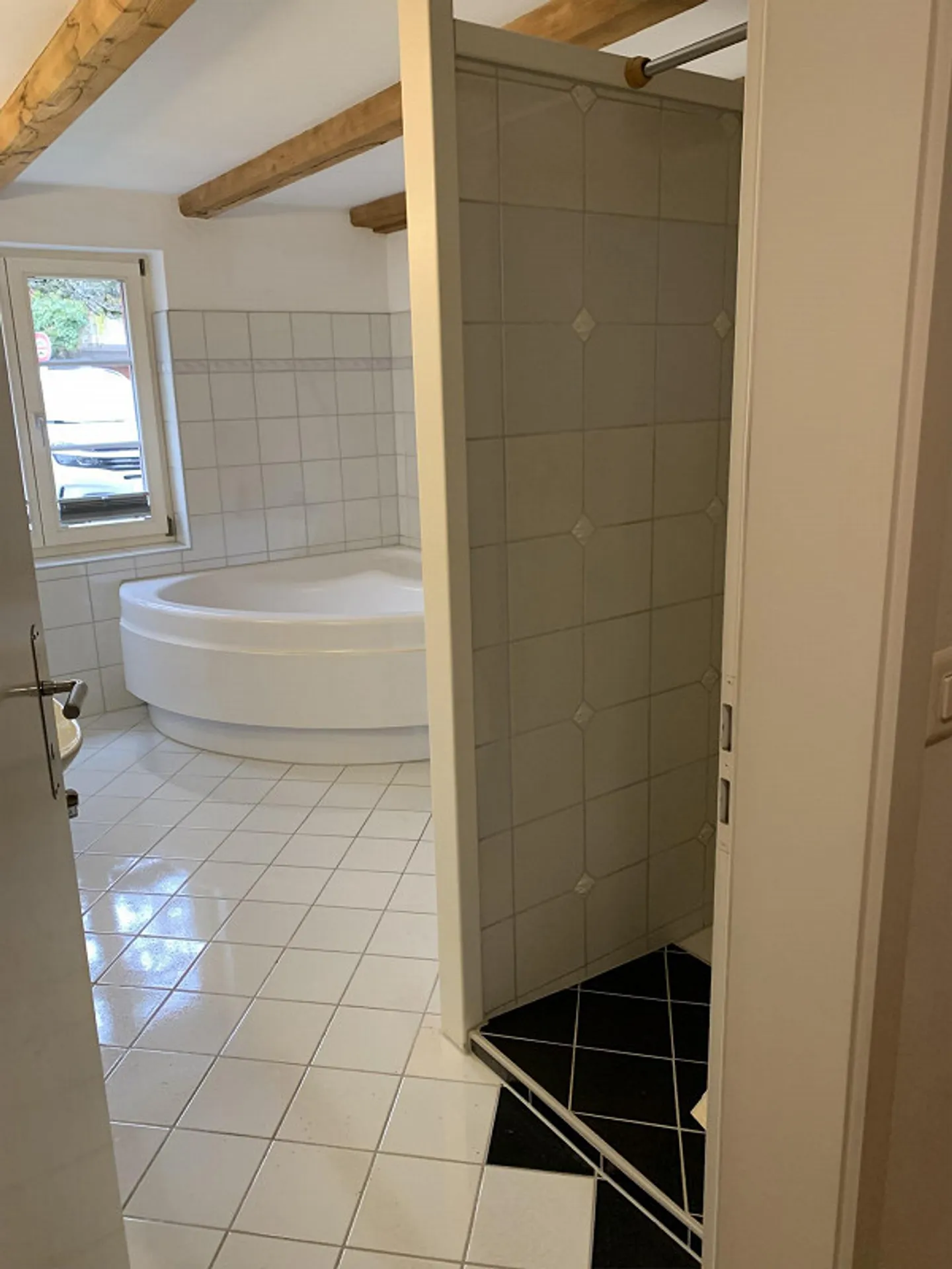Grosszügige und heimelige 2.5-Zimmerwohnung mit grossem Balkon - Foto 21 von 21