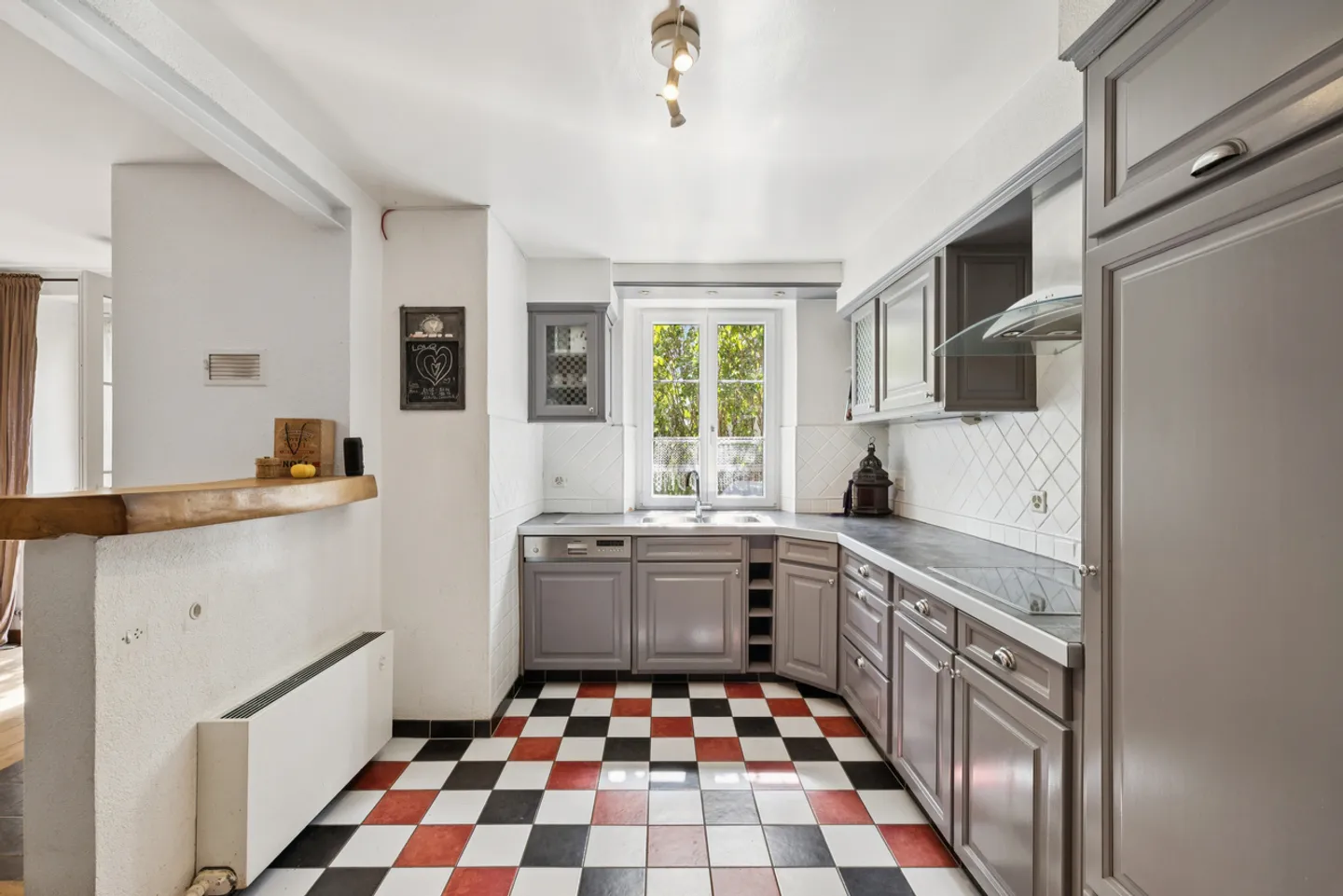 Casa di villaggio caratteristica, potenziale locativo ed espansione - Foto 6 di 12