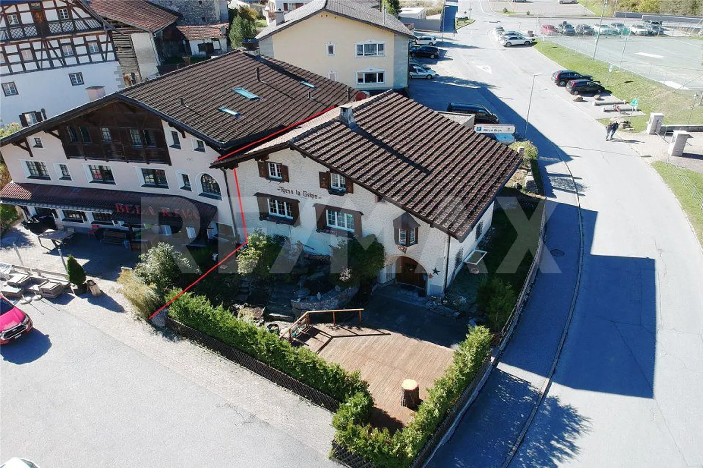 Incantevole casa unifamiliare - nel cuore del mondo montano grigionese - Foto 1 di 10