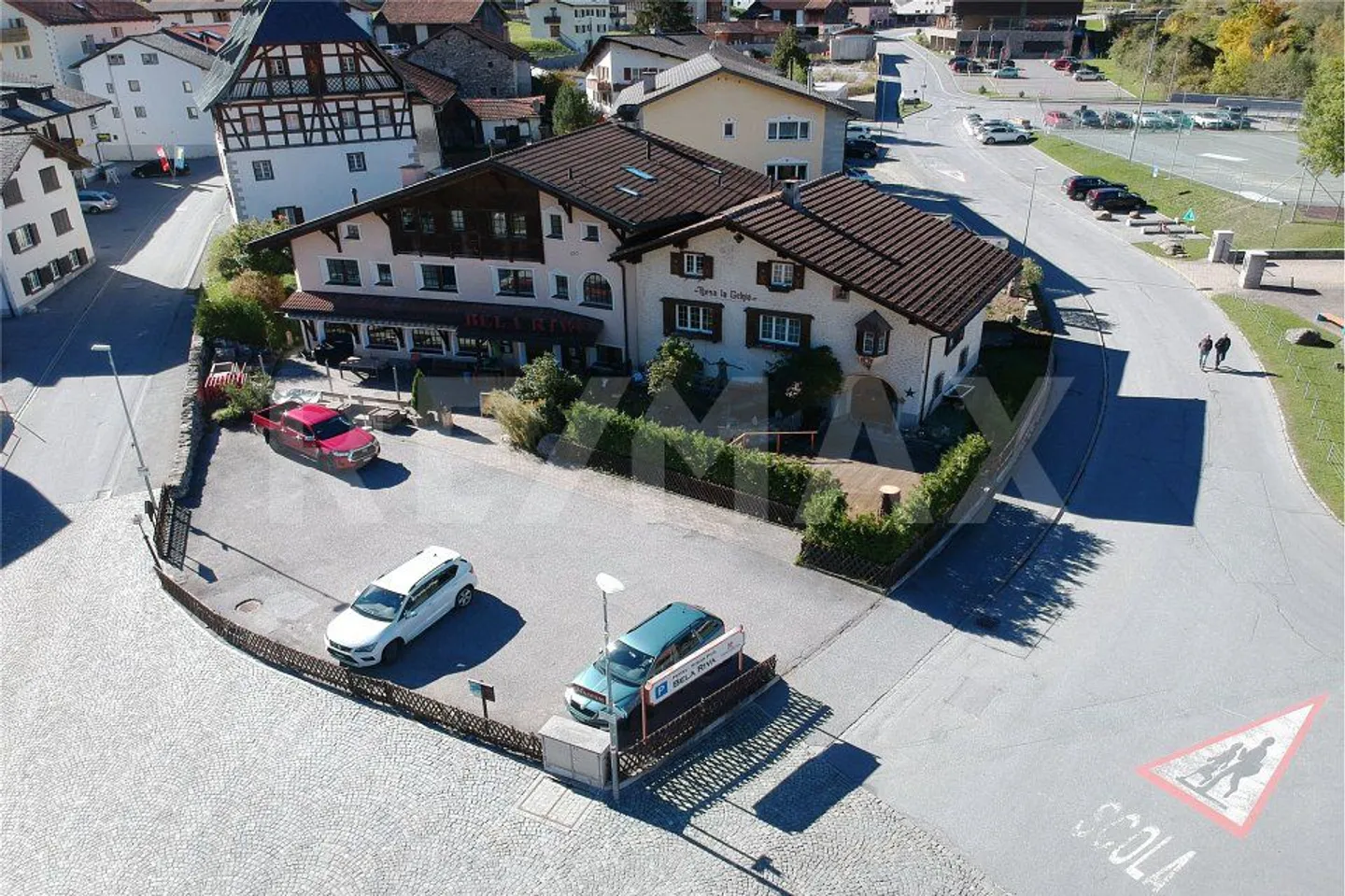 Incantevole casa unifamiliare - nel cuore del mondo montano grigionese - Foto 3 di 10