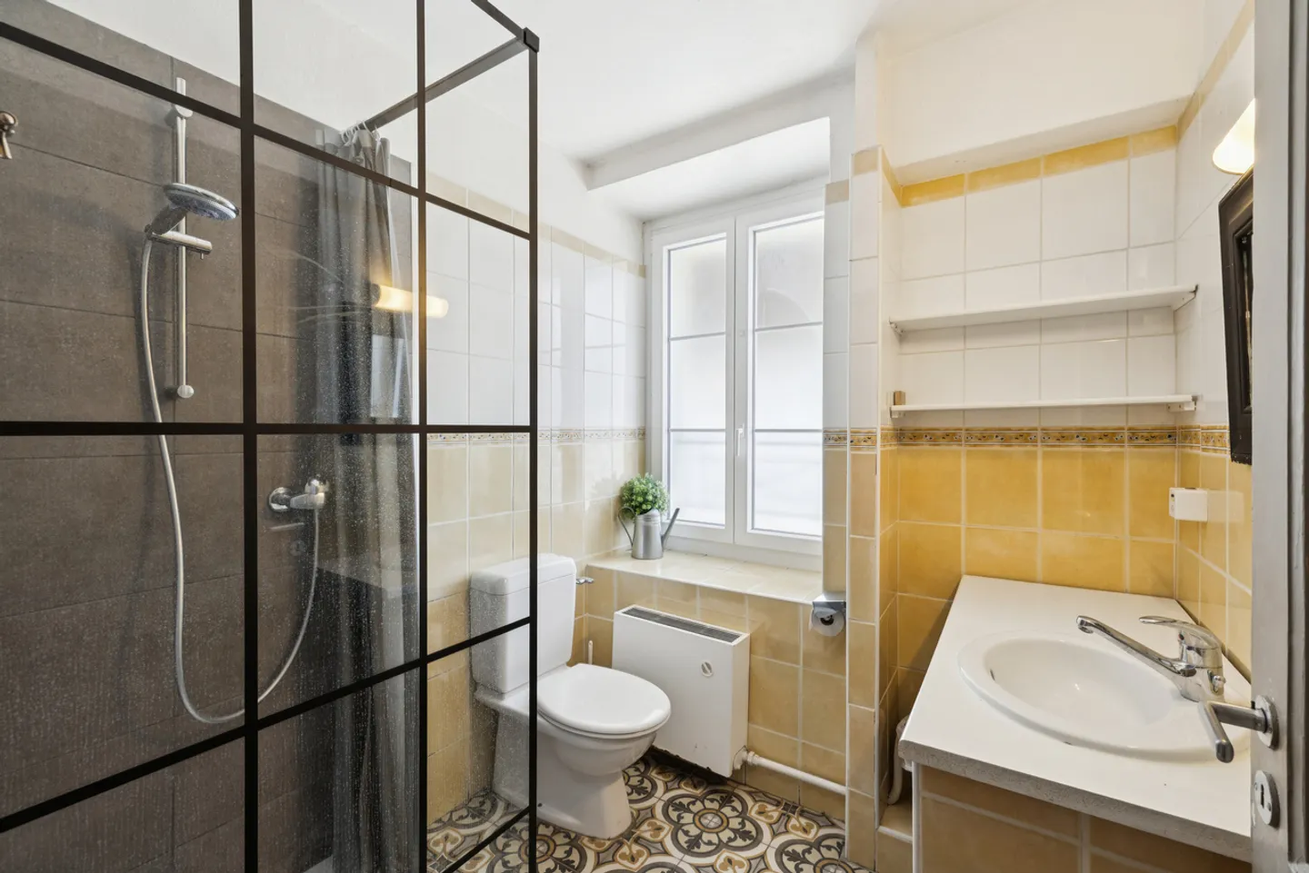 Casa di villaggio caratteristica, potenziale locativo ed espansione - Foto 3 di 12