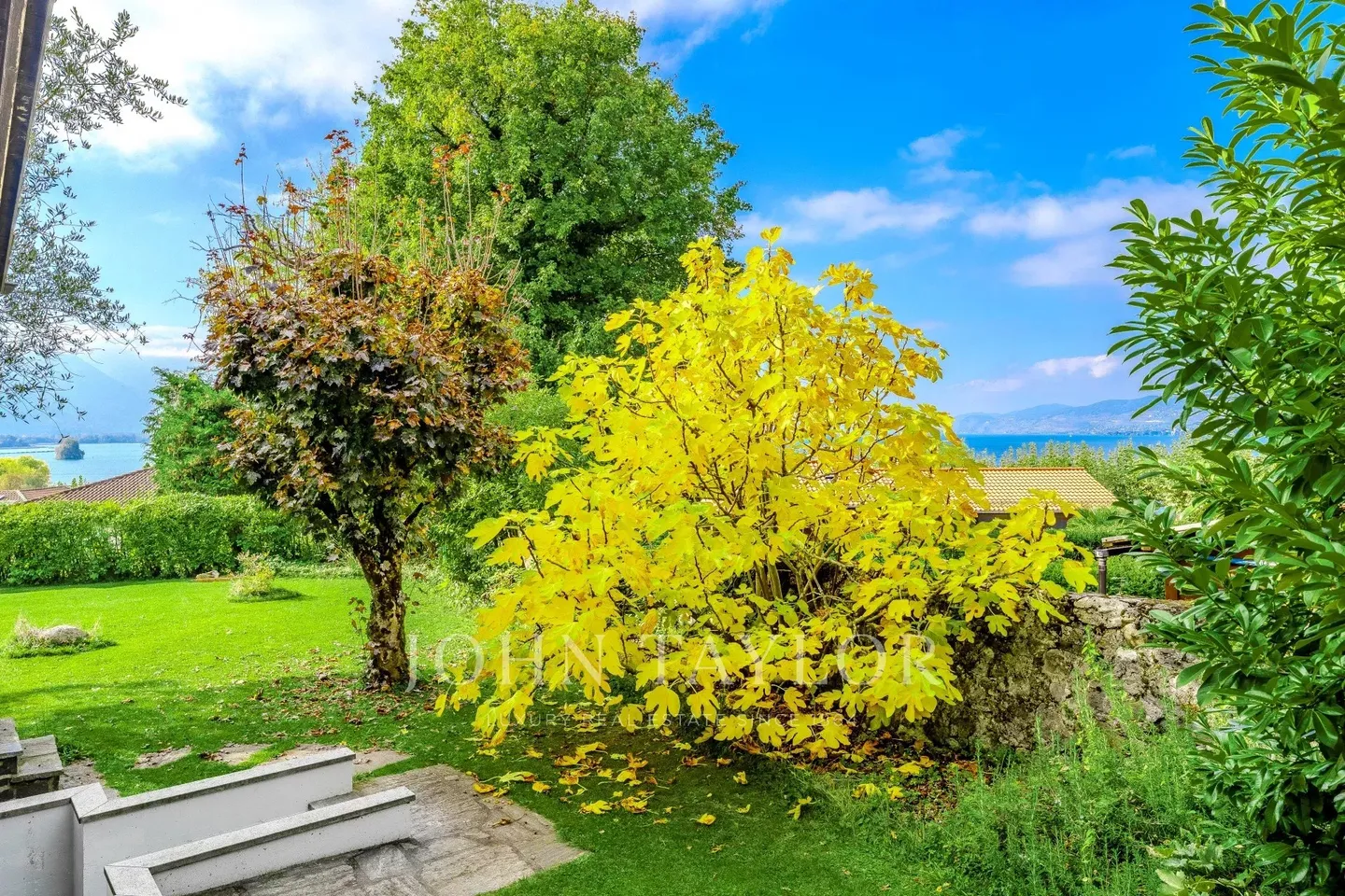 Magnificent individual villa located in Villeneuve - Photo 14 of 16