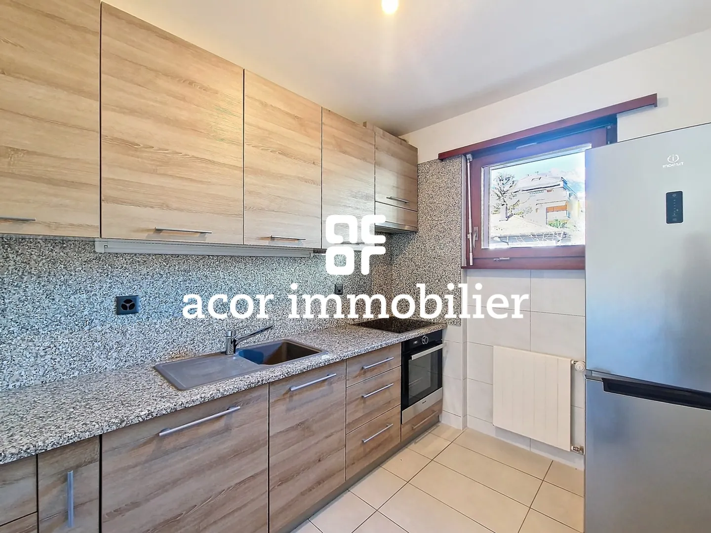 Bien au centre de Sion - Idéal pour cabinet médical ou bureau! - Photo 3 sur 5