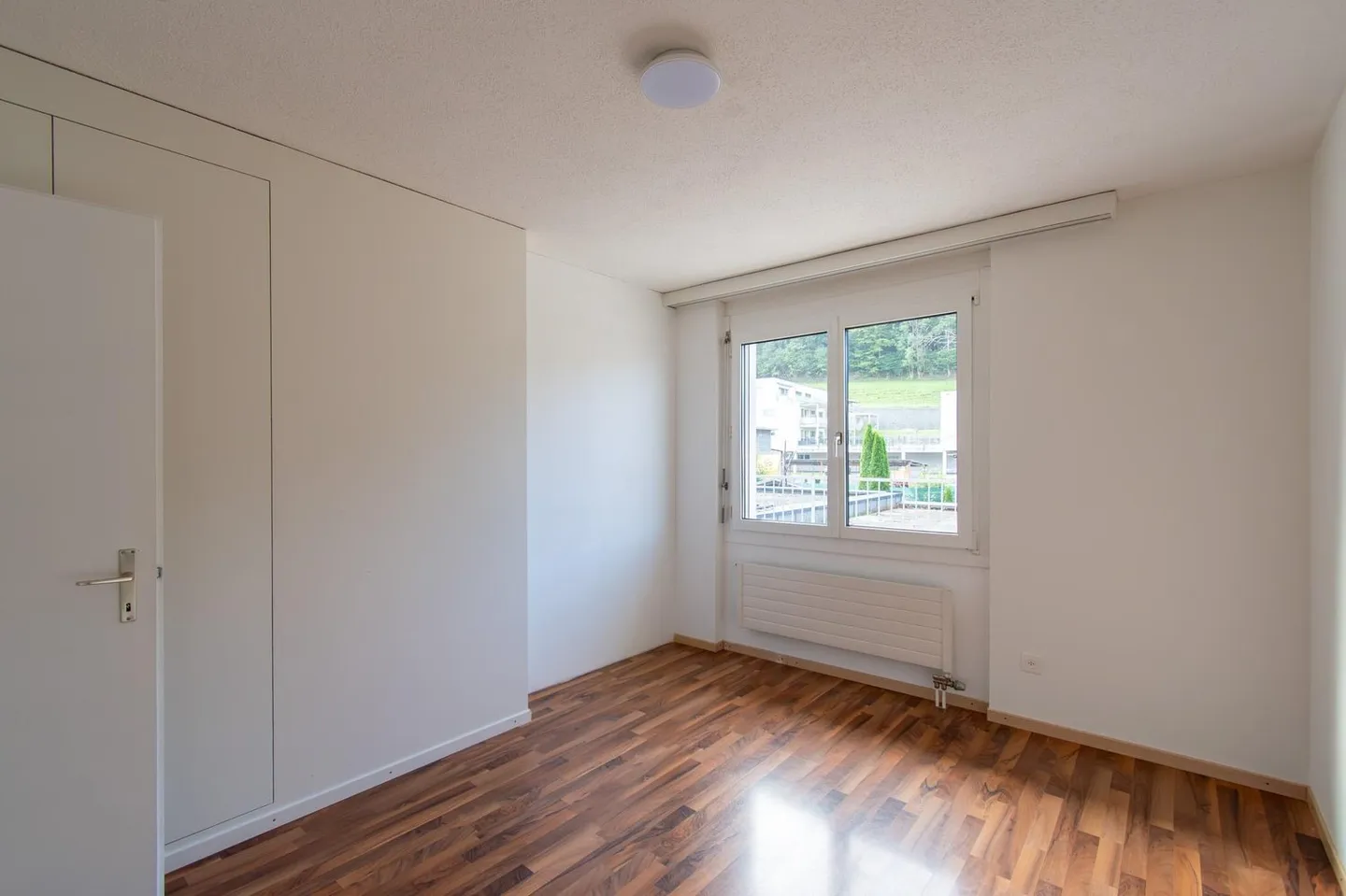 Ampio appartamento di 5,5 stanze con terrazza - Foto 8 di 13