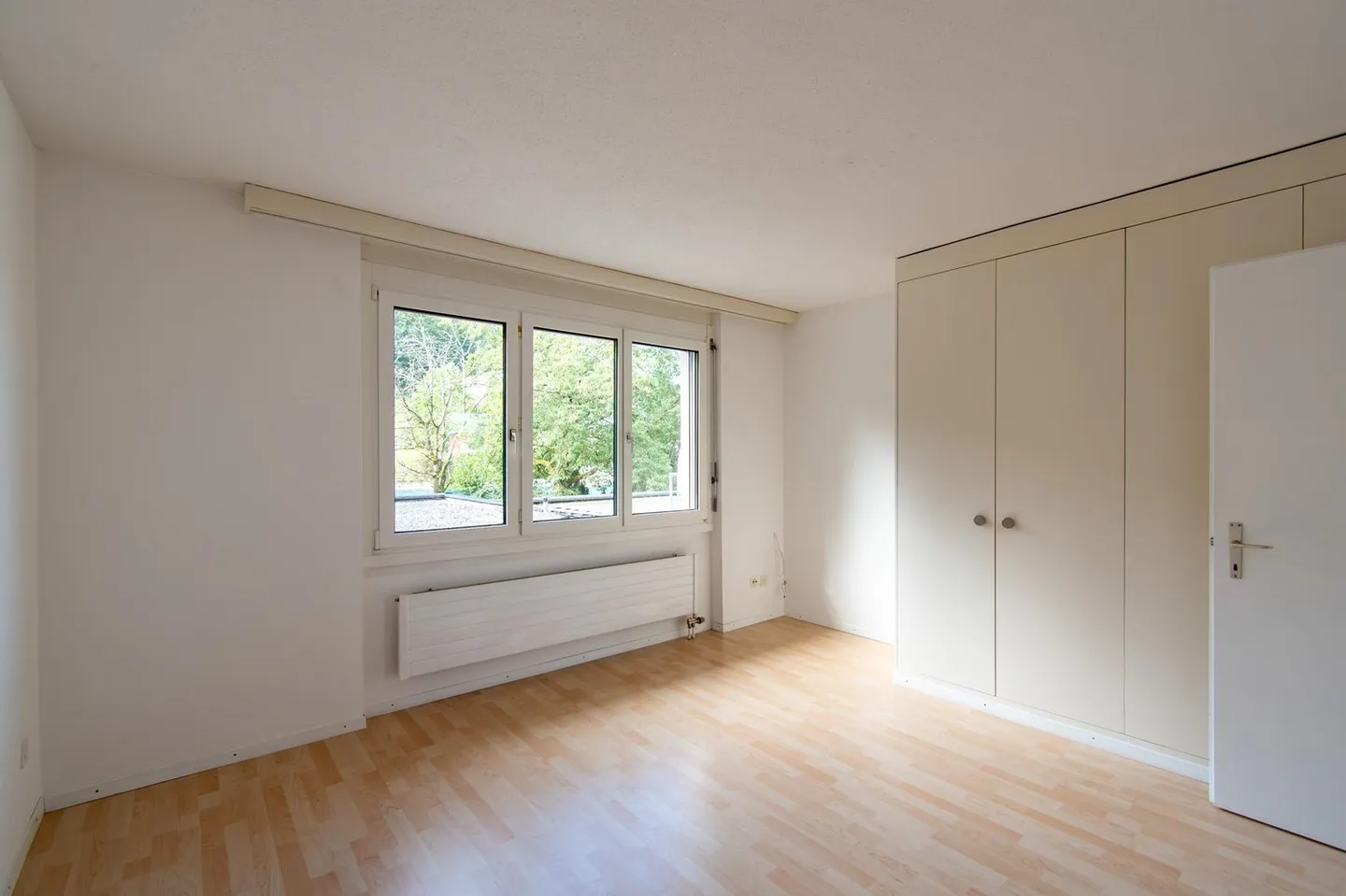 Ampio appartamento di 5,5 stanze con terrazza - Foto 12 di 13